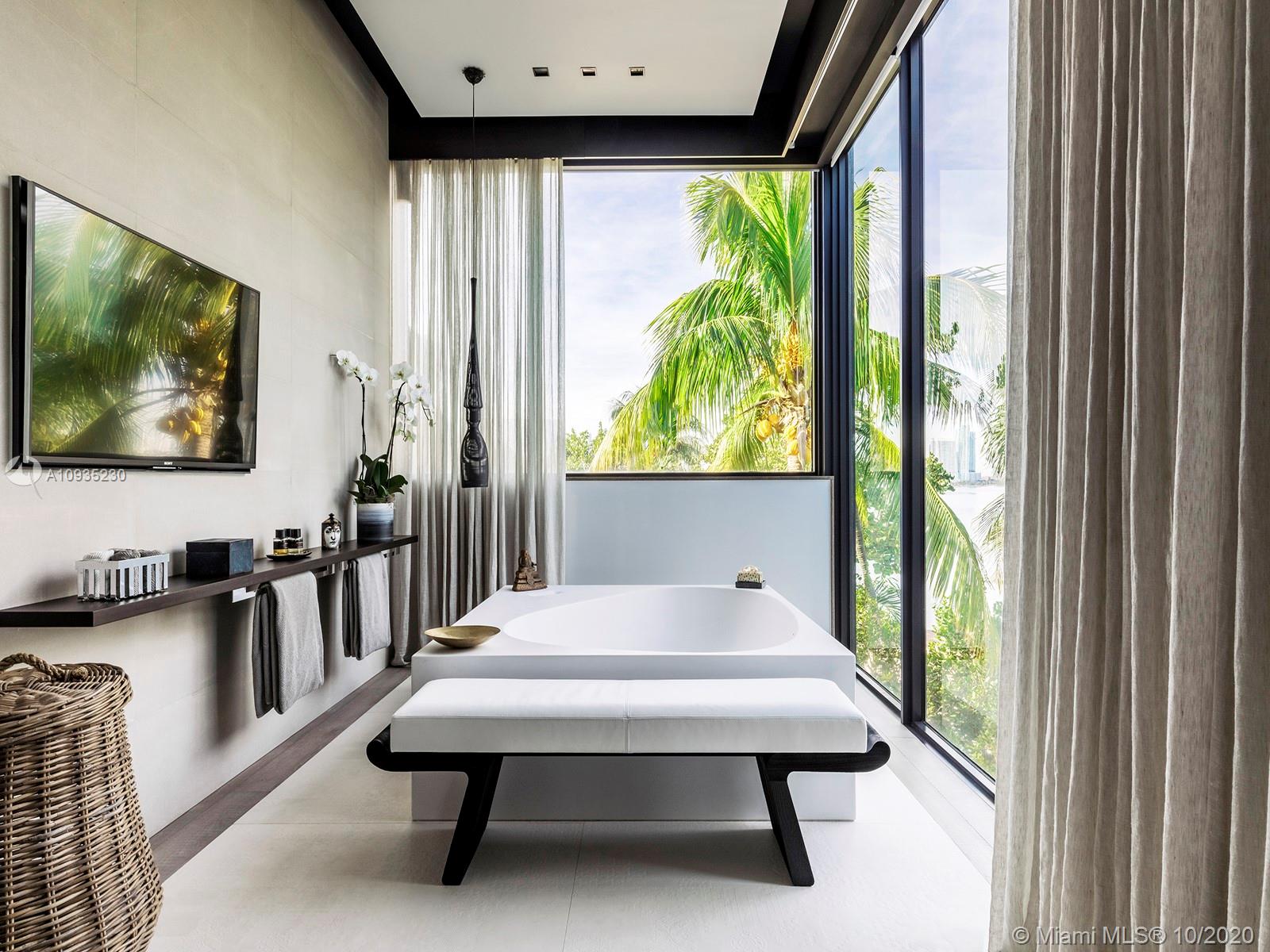 SAN MARINO ISLAND - Residential