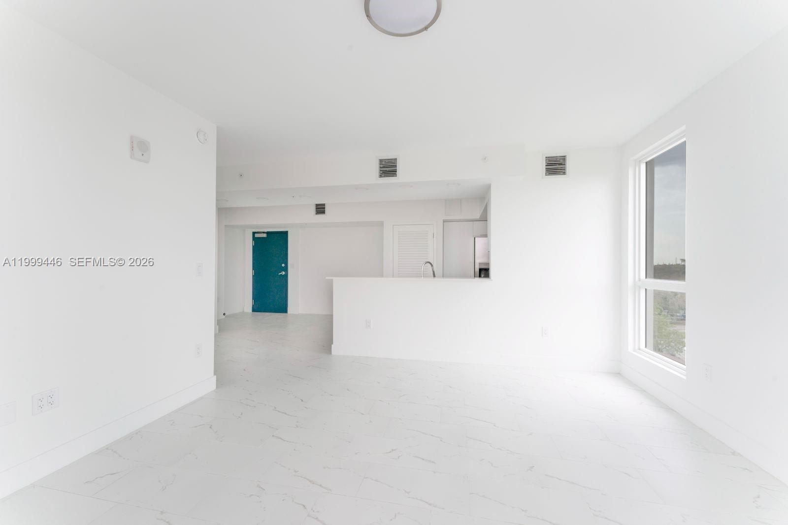 RESIDENCE ON MONROE - Residential