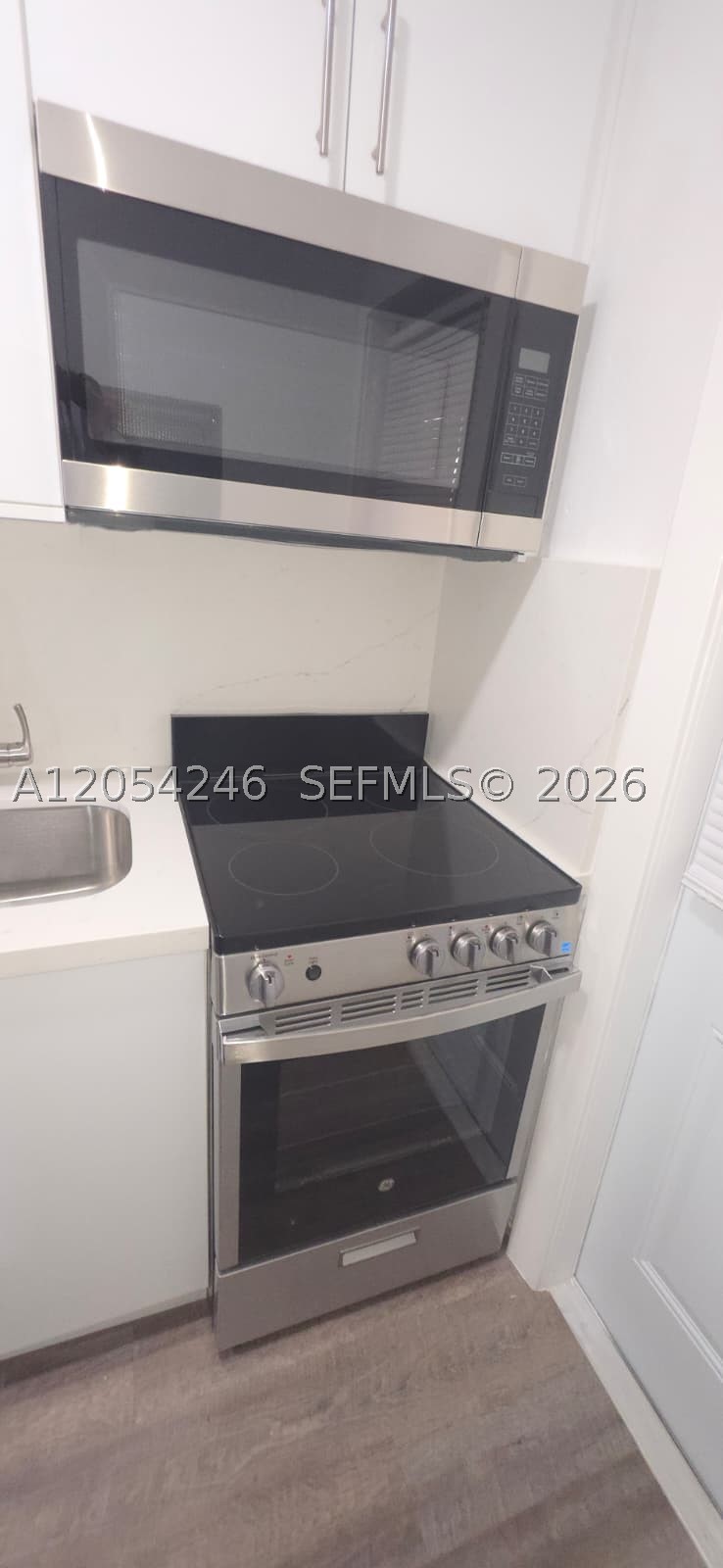 HIDEAWAY CONDO - Residential Lease