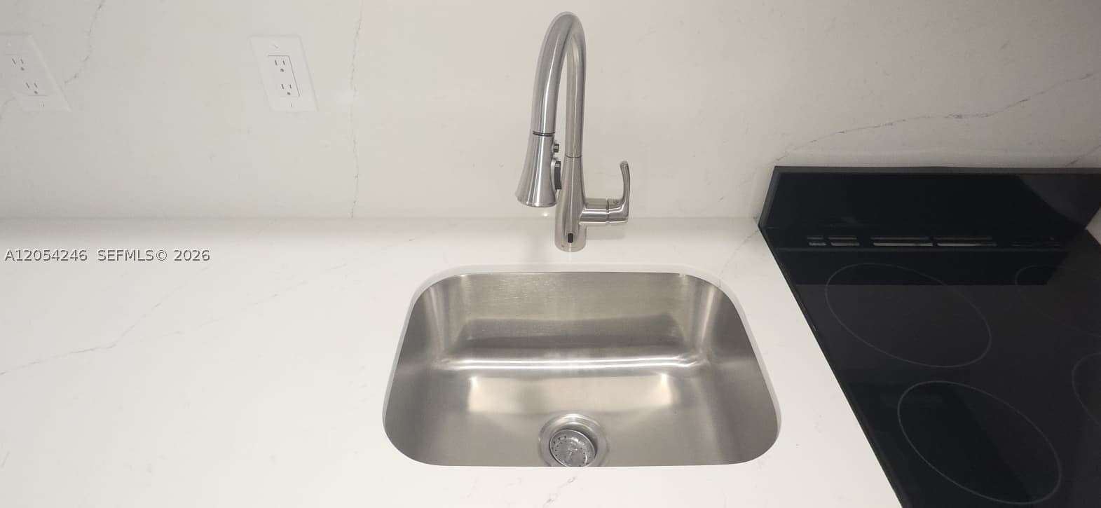 HIDEAWAY CONDO - Residential Lease