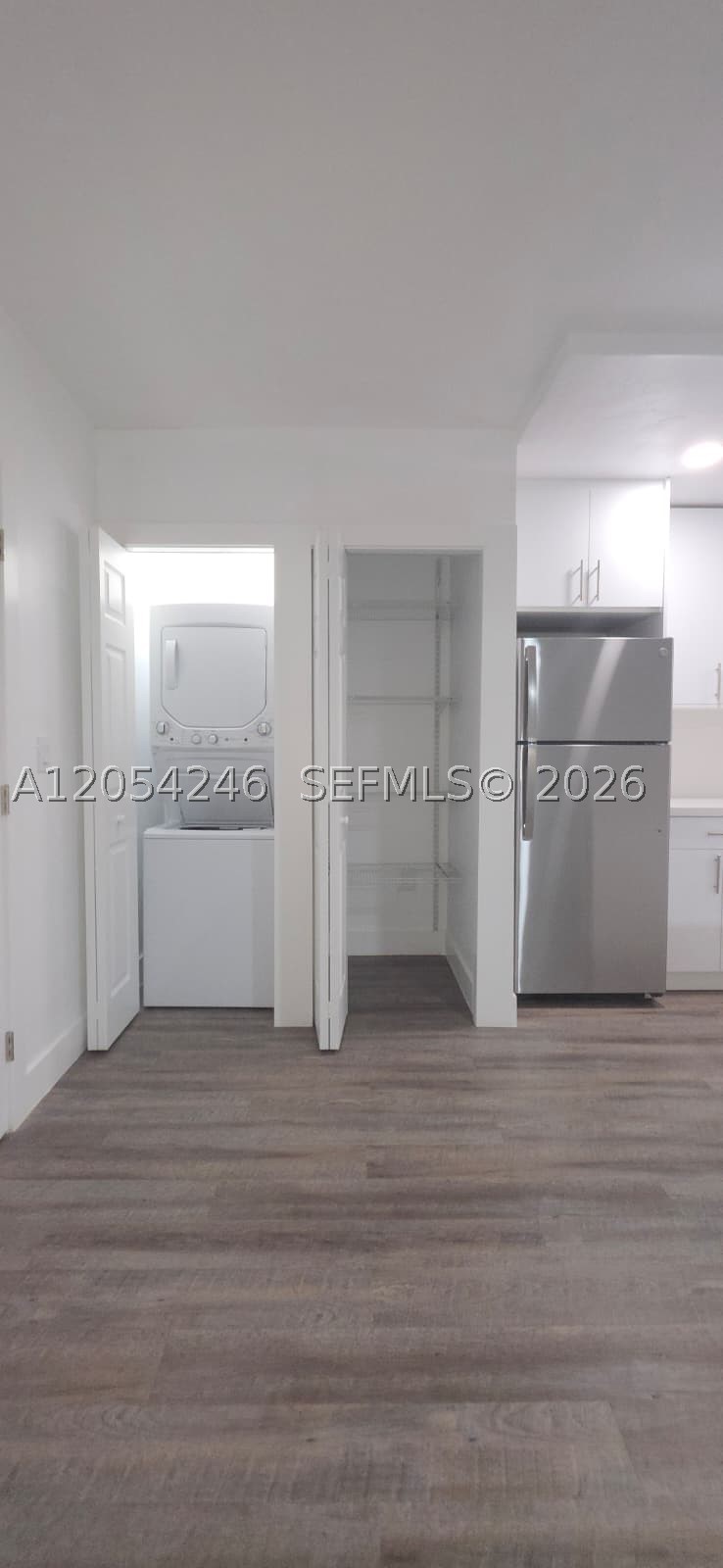 HIDEAWAY CONDO - Residential Lease