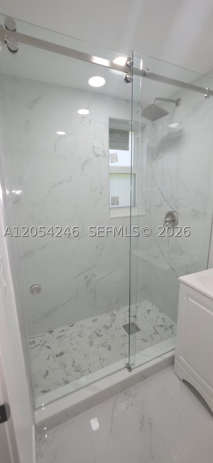 HIDEAWAY CONDO - Residential Lease