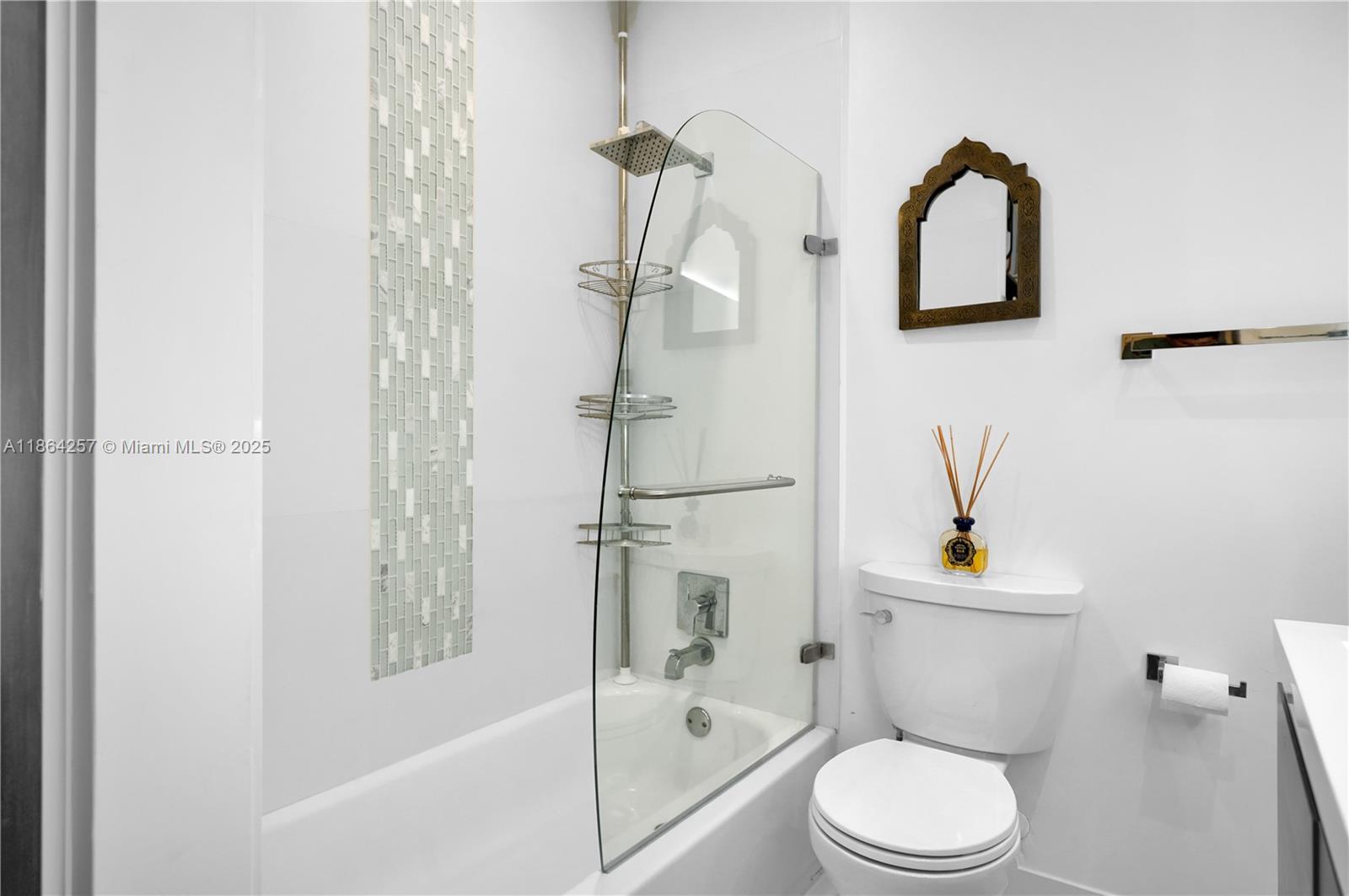 BRICKELL TOWNHOUSE CONDO - Residential Lease