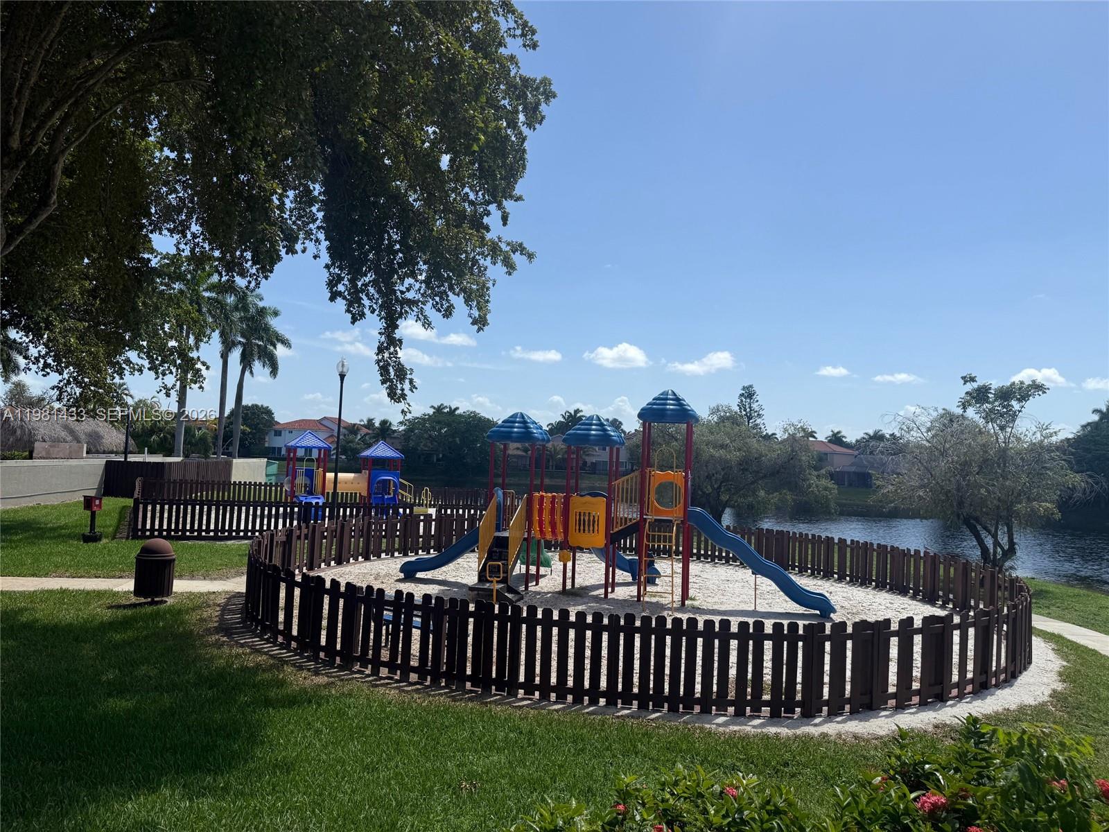 LAKES OF THE MEADOW SEC 3 - Residential