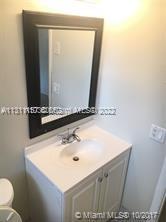 HOLLYWOOD COUNTRY ESTATES - Residential Lease