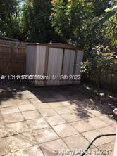 HOLLYWOOD COUNTRY ESTATES - Residential Lease