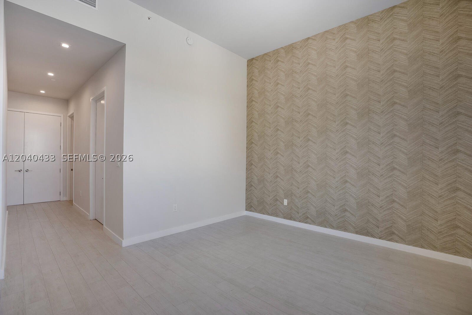 GIRALDA PLACE CONDO - Residential