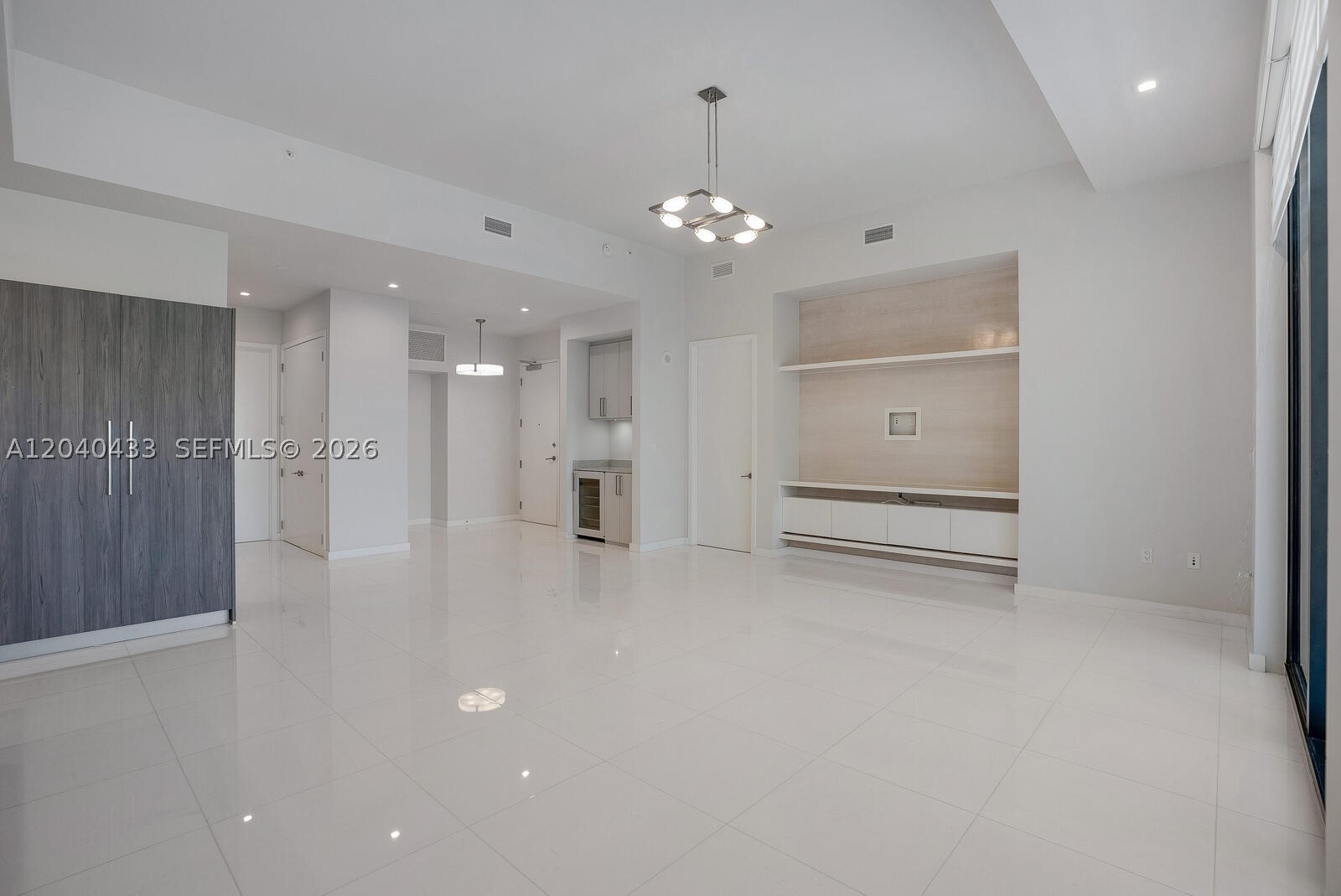 GIRALDA PLACE CONDO - Residential