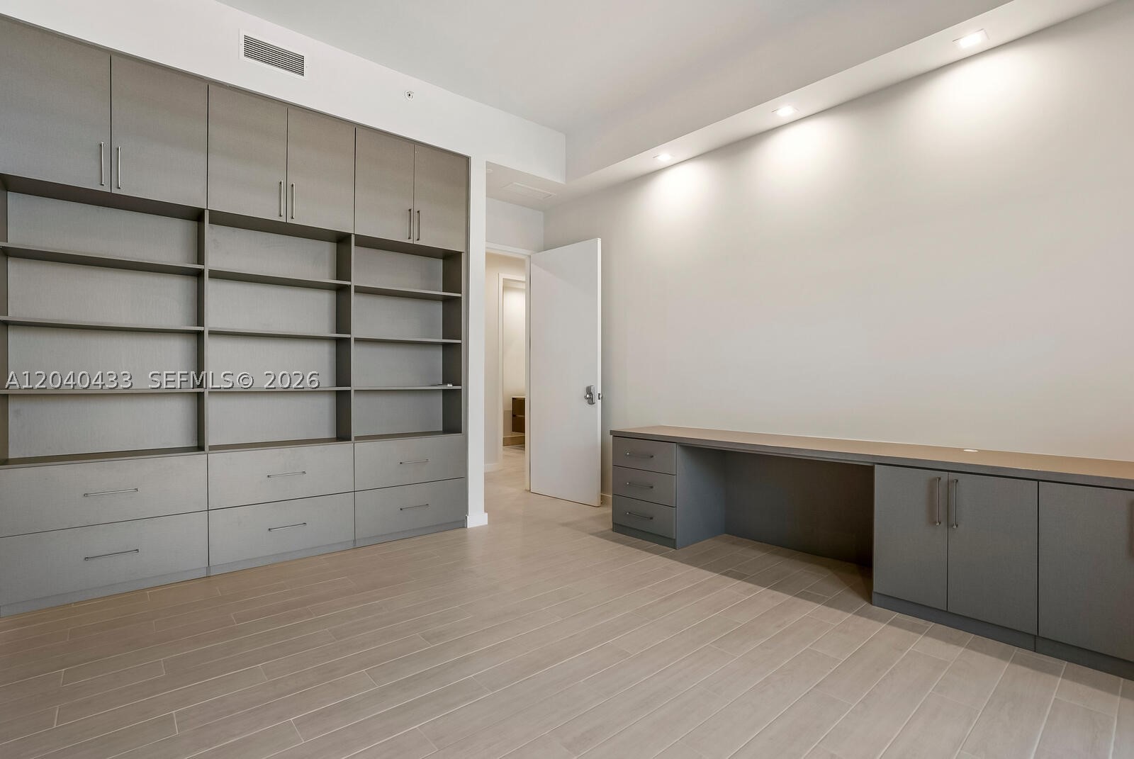 GIRALDA PLACE CONDO - Residential
