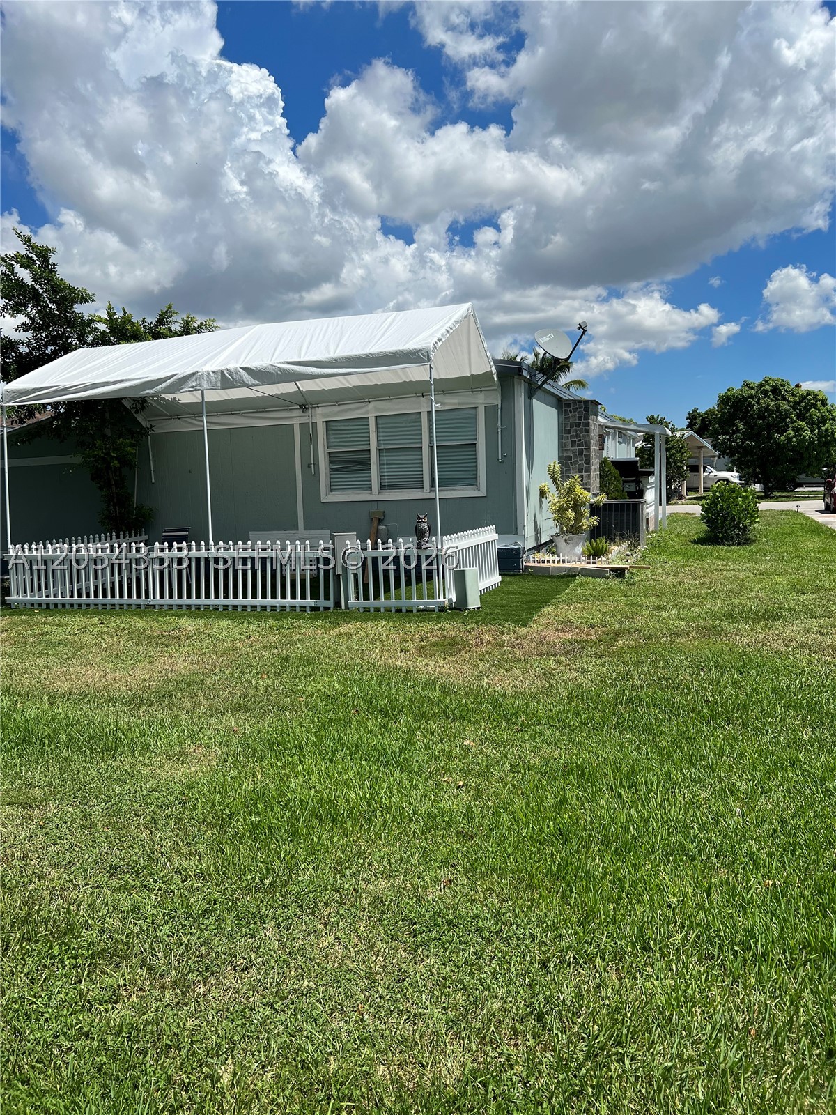 Royal Country - Residential