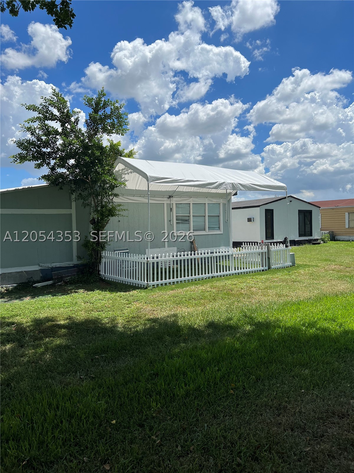 Royal Country - Residential