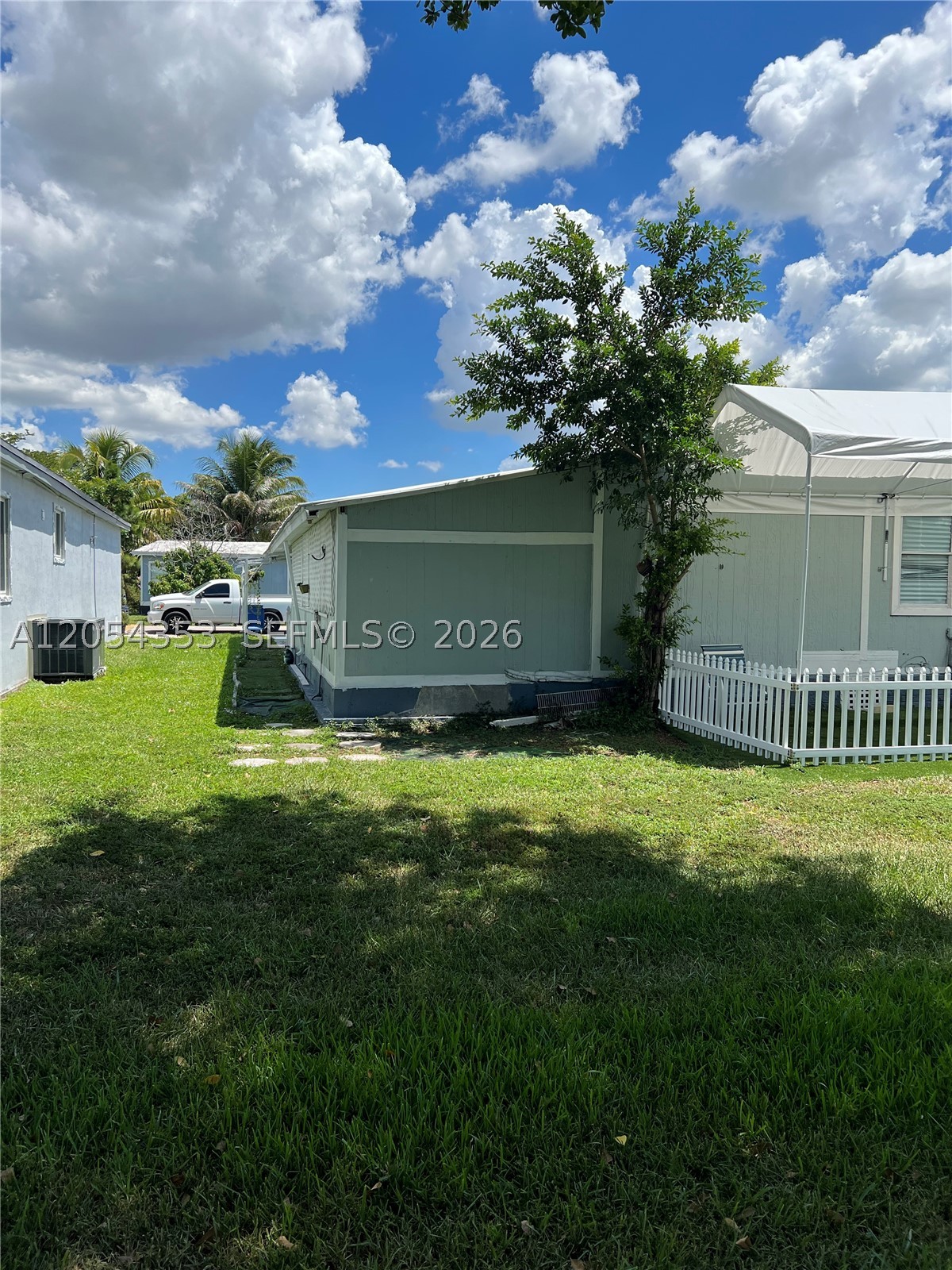 Royal Country - Residential