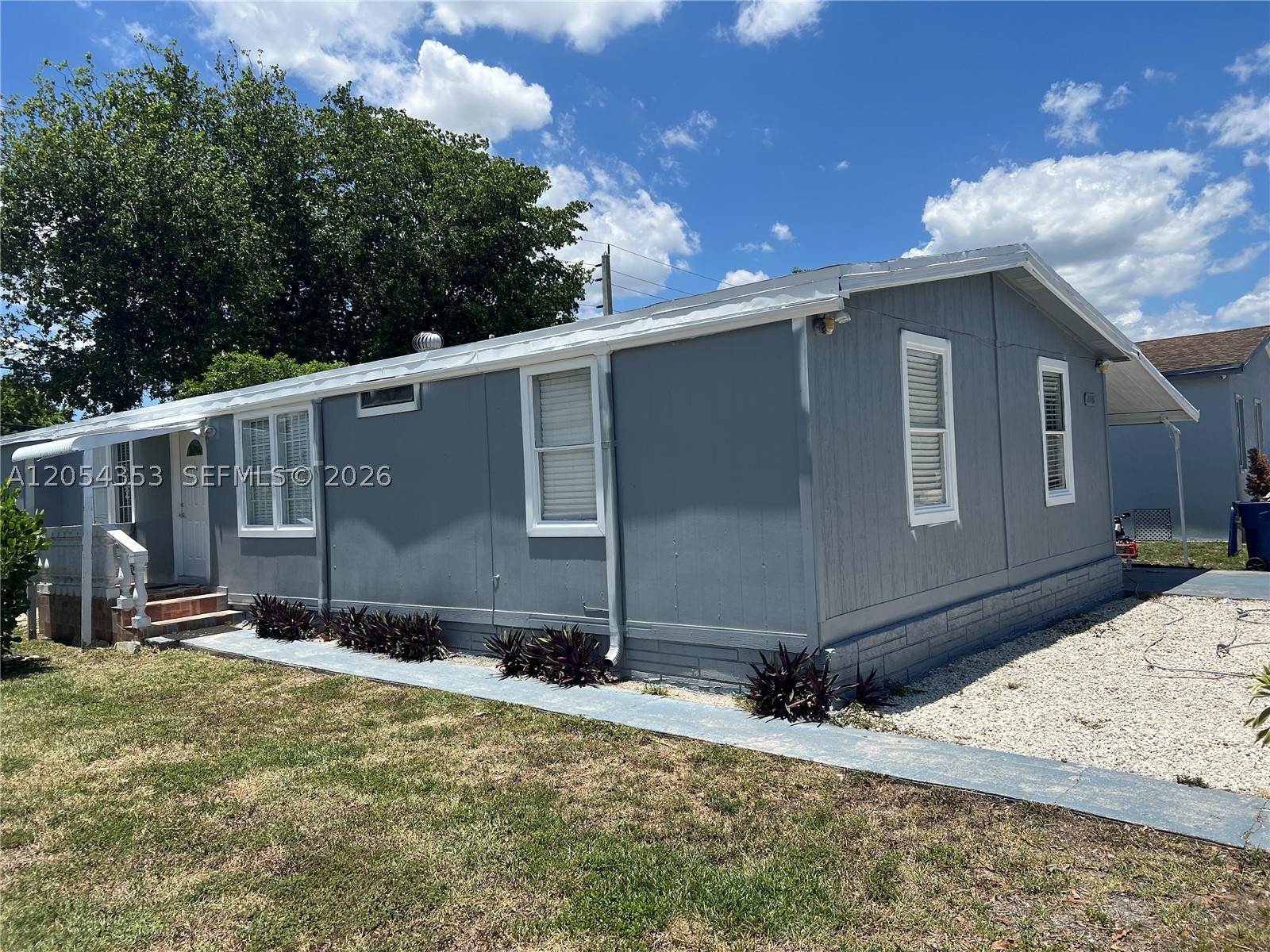 Royal Country - Residential