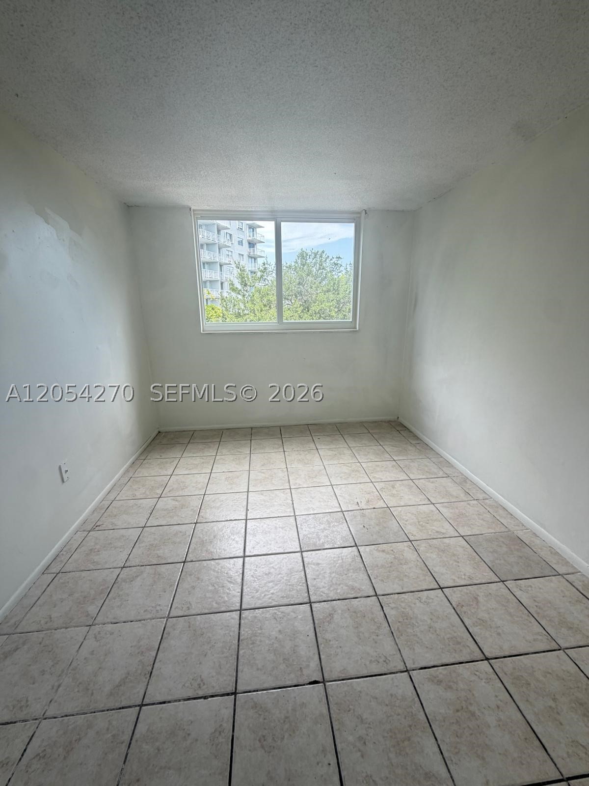 THREE HORIZONS EAST CONDO - Residential