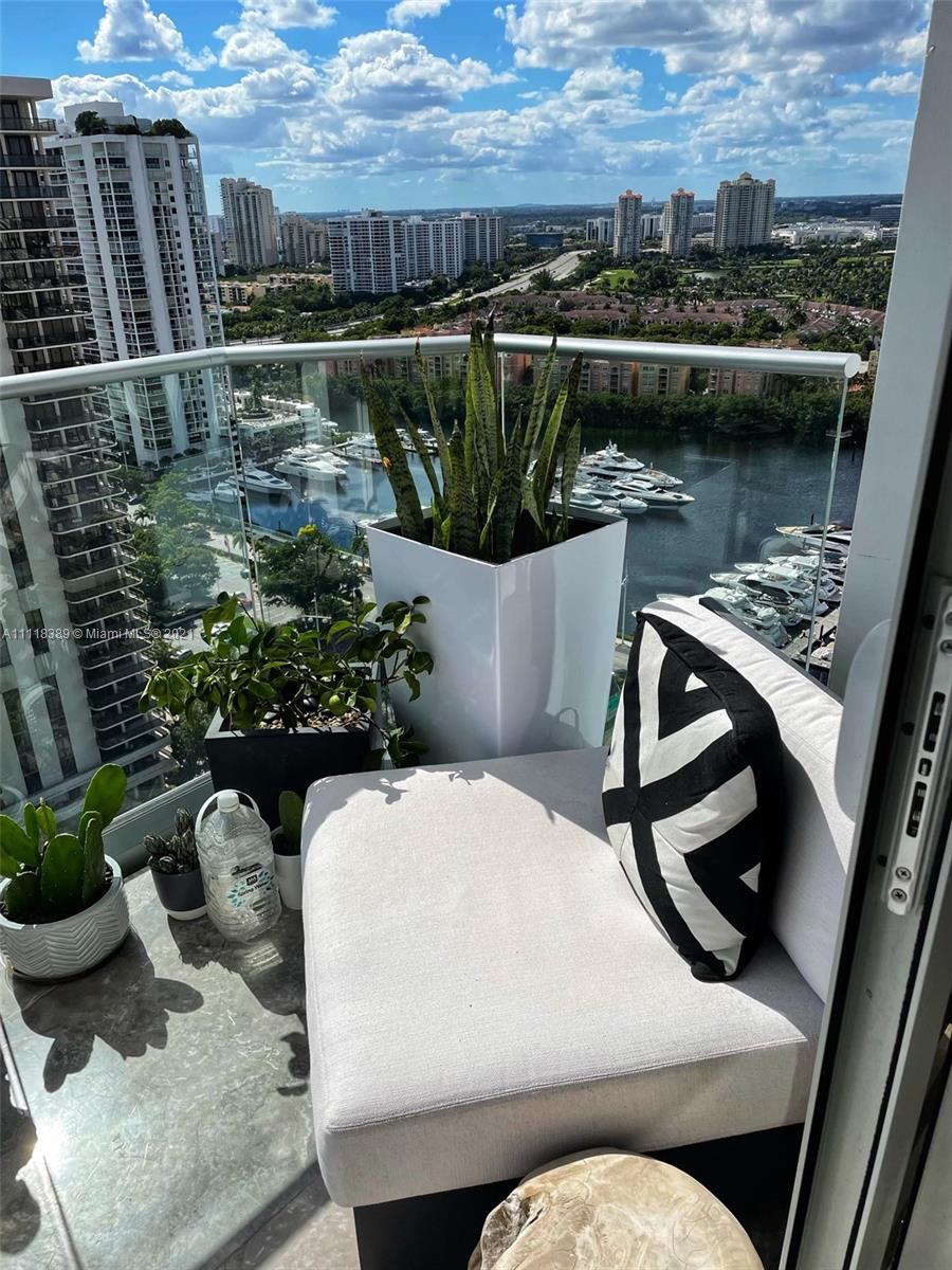TURNBERRY ISLE CONDO - Residential