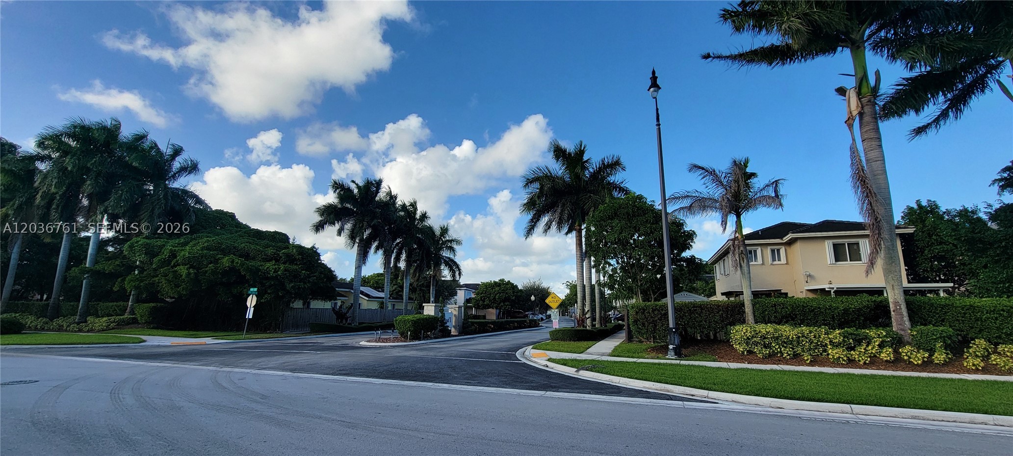 EMILIOS PLACE AT OASIS - Residential