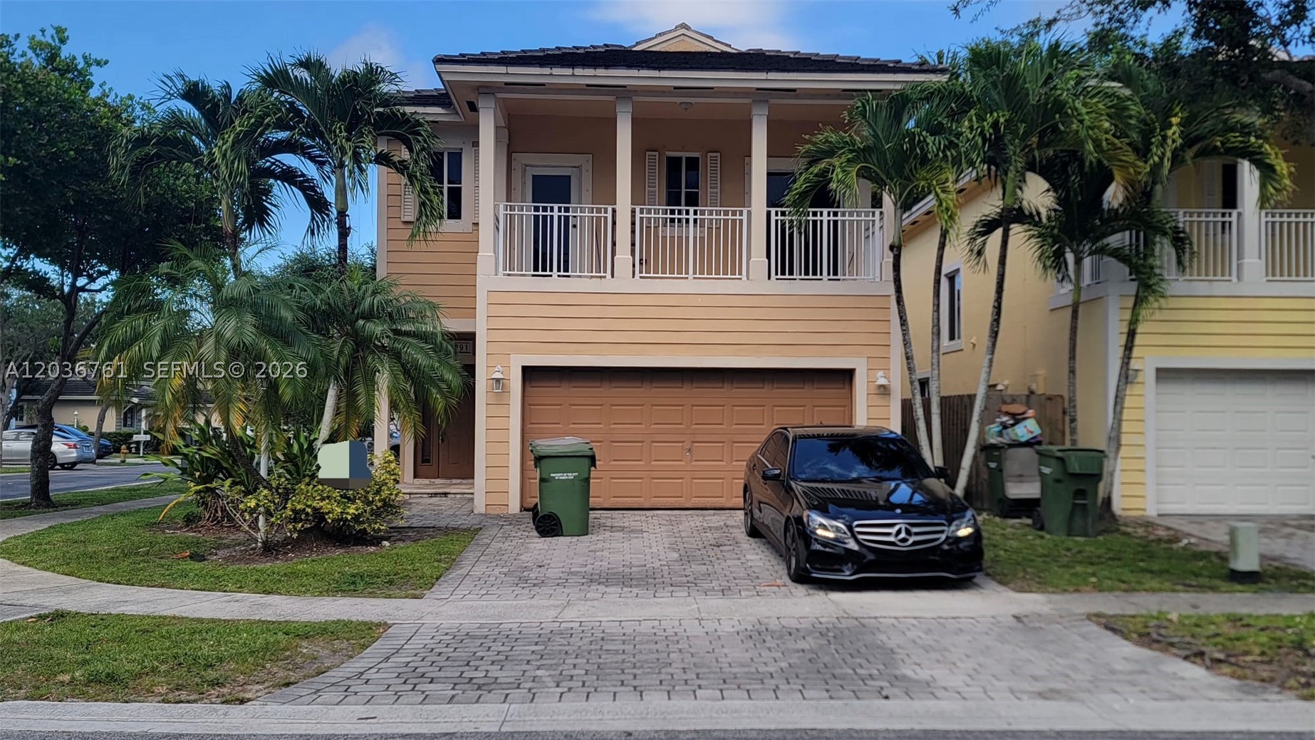 Corner lot single family home, the lowest priced in the area, balcony, big patio, resort-like clubhouse, 3 minutes from Turnpike, 2 minutes from Publix, the Florida Keys only 25 minutes away, lowest HOA in Homestead, only $100, Walmart is 5 minutes away, great restaurants within 5 minutes drive, some townhouses are listed for similar or close prices, seller ready & motivated to sell, send your offers.