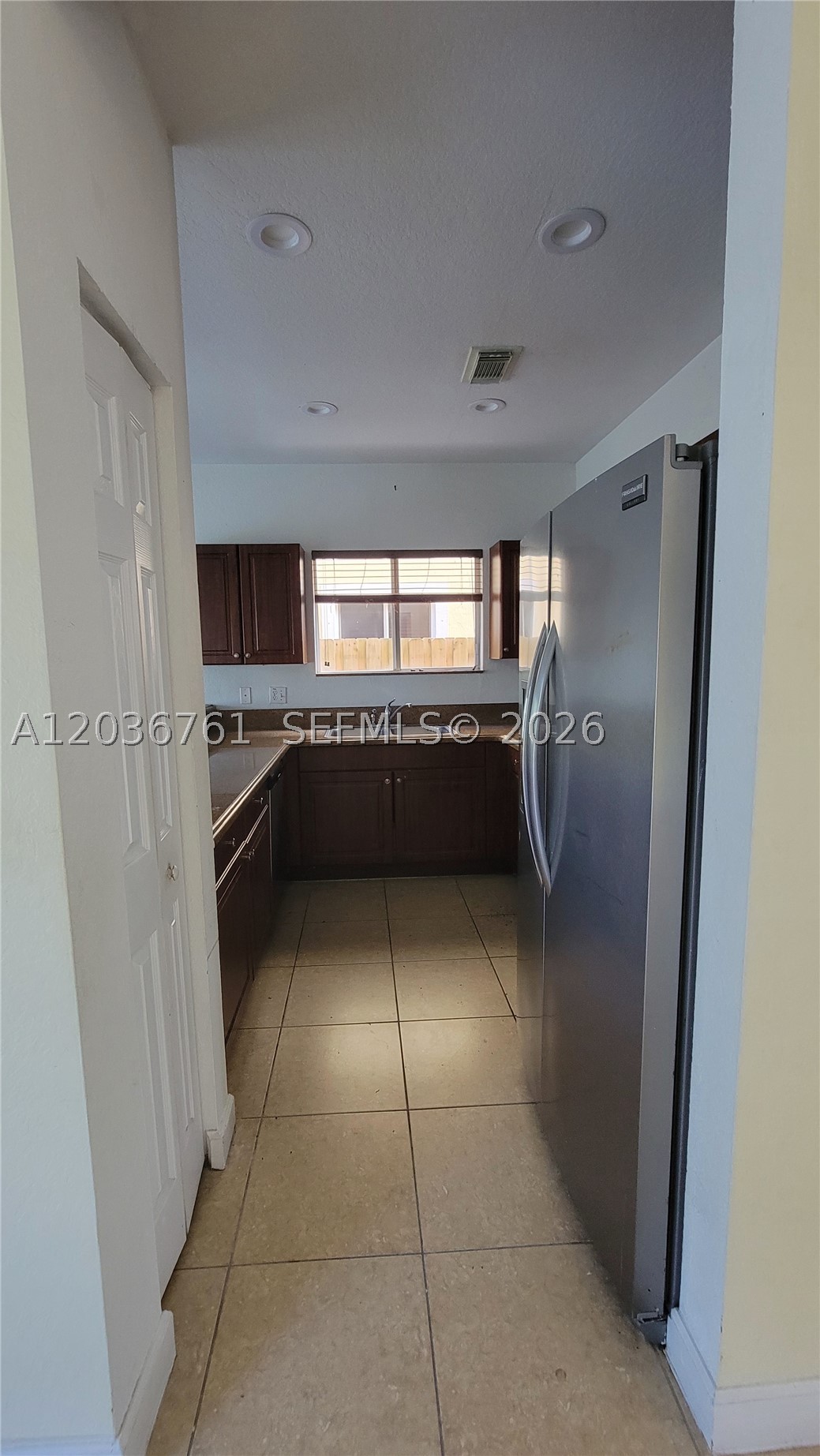 EMILIOS PLACE AT OASIS - Residential
