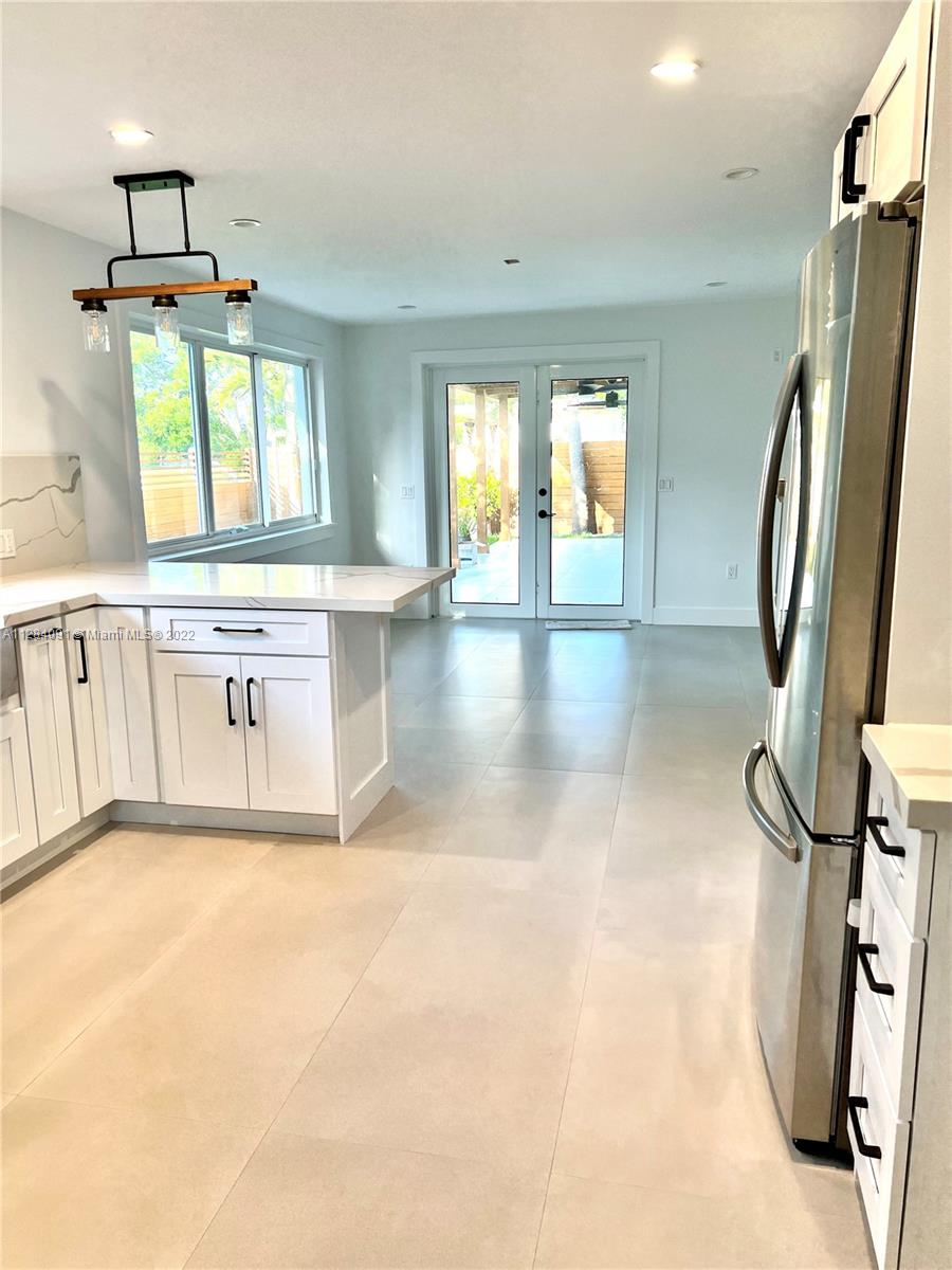 RIVIERA ESTATES 1ST ADDN - Residential