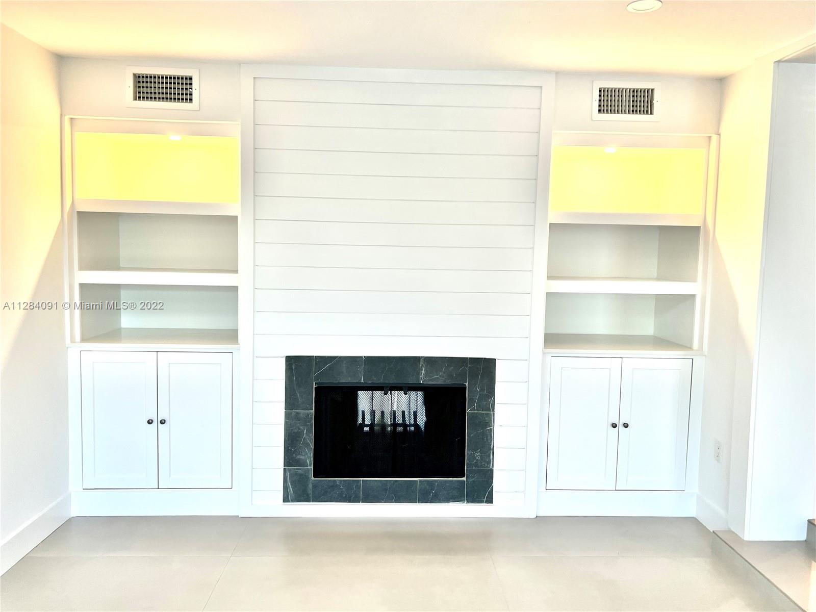 RIVIERA ESTATES 1ST ADDN - Residential