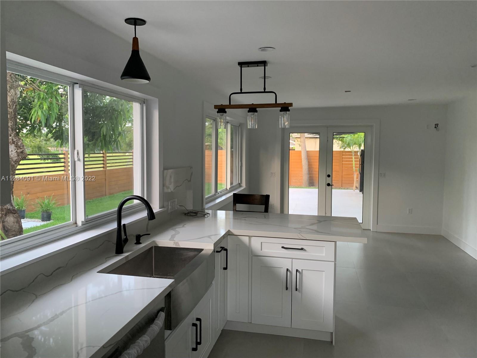 RIVIERA ESTATES 1ST ADDN - Residential