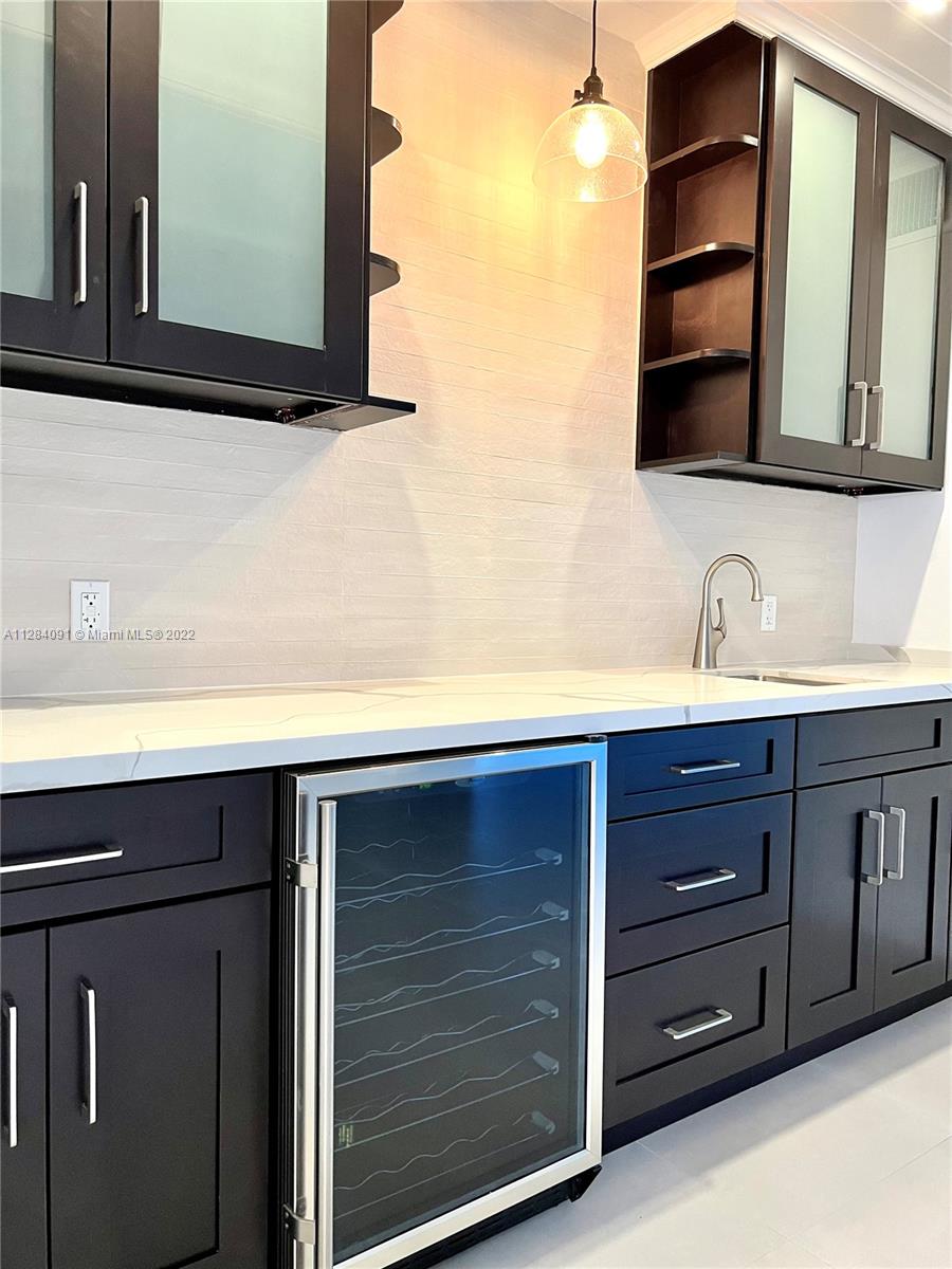 RIVIERA ESTATES 1ST ADDN - Residential