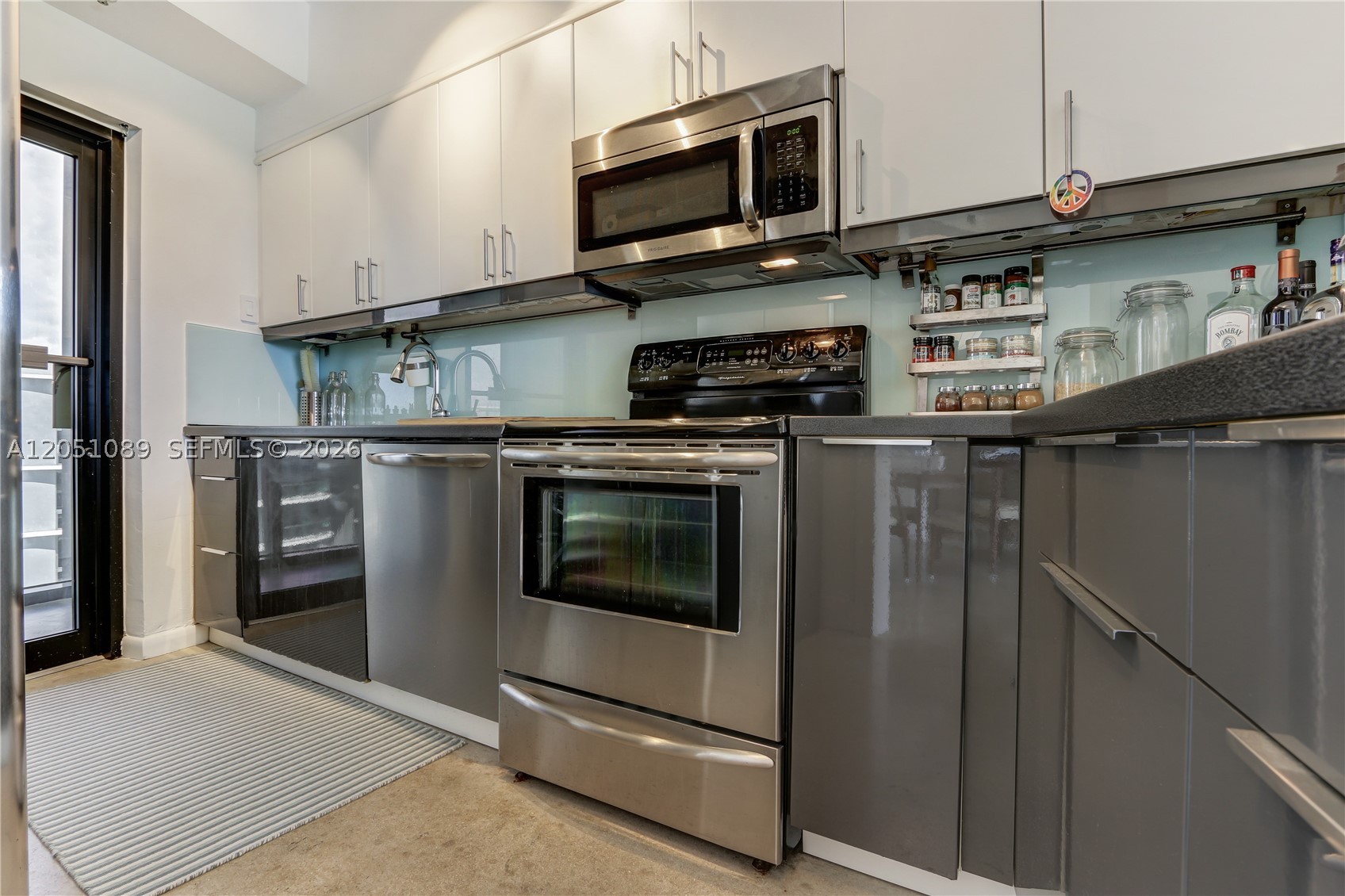 THE FLATS AT MORNINGSIDE - Residential