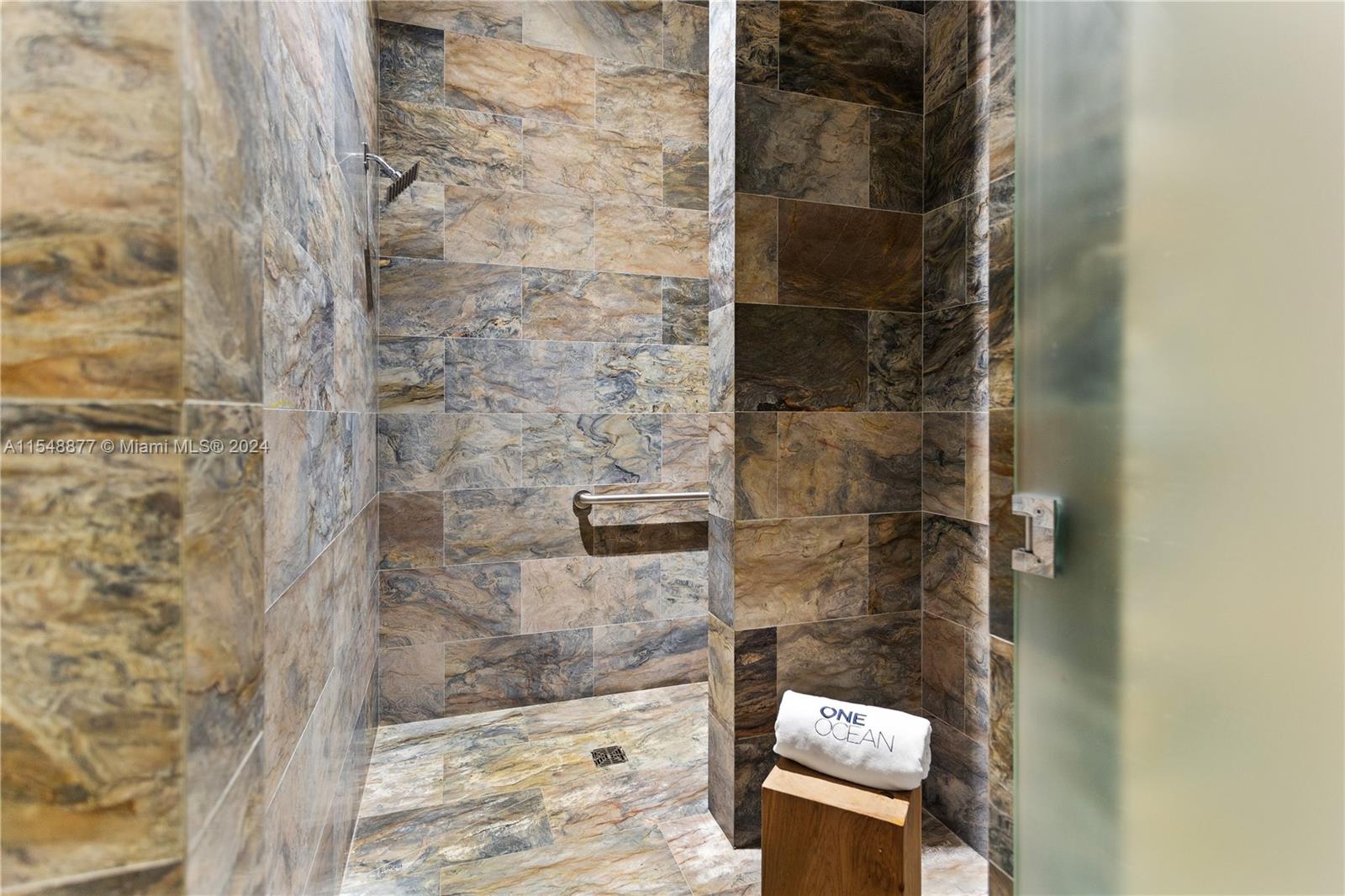 ONE OCEAN CONDO - Residential