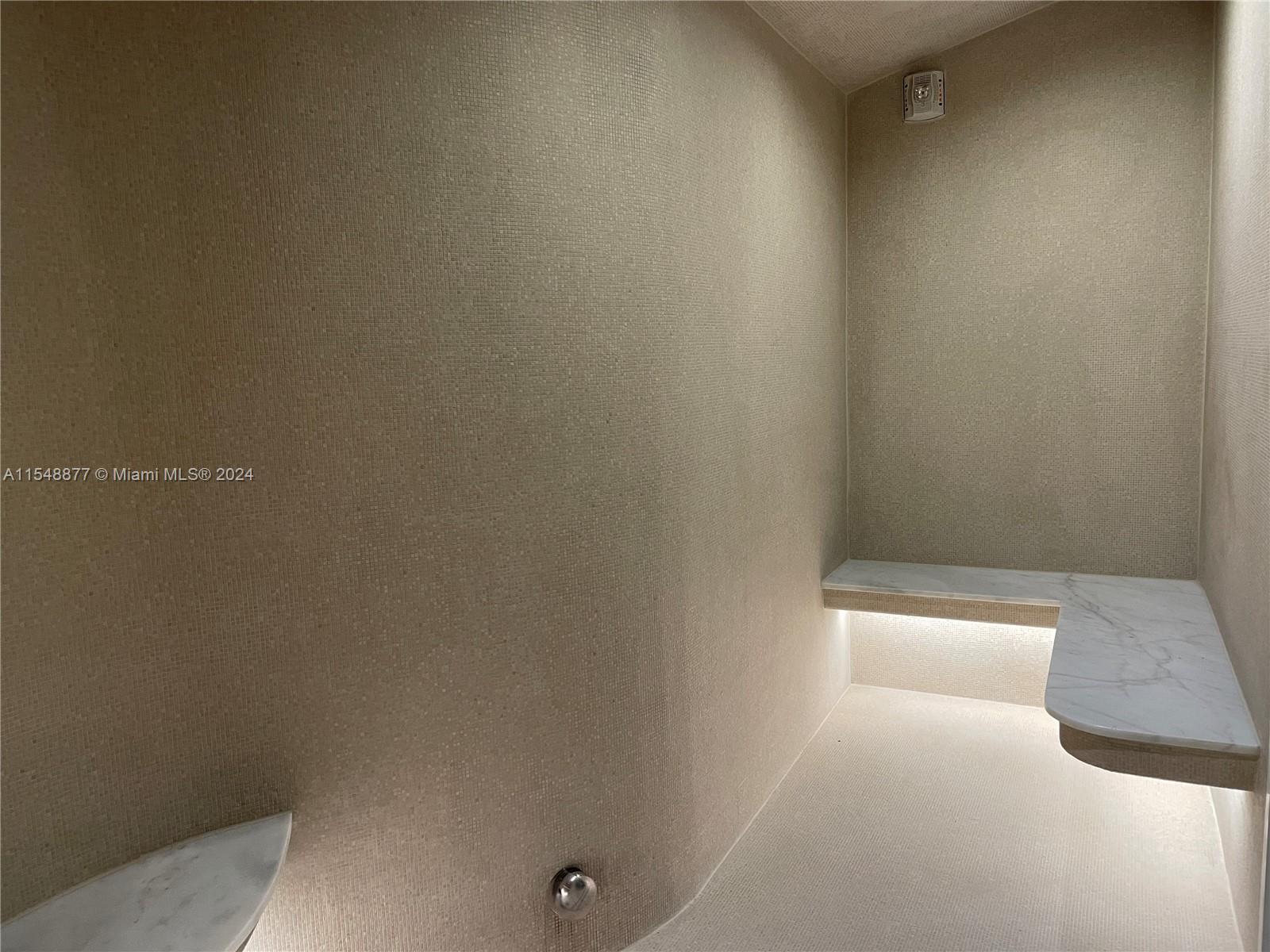 ONE OCEAN CONDO - Residential