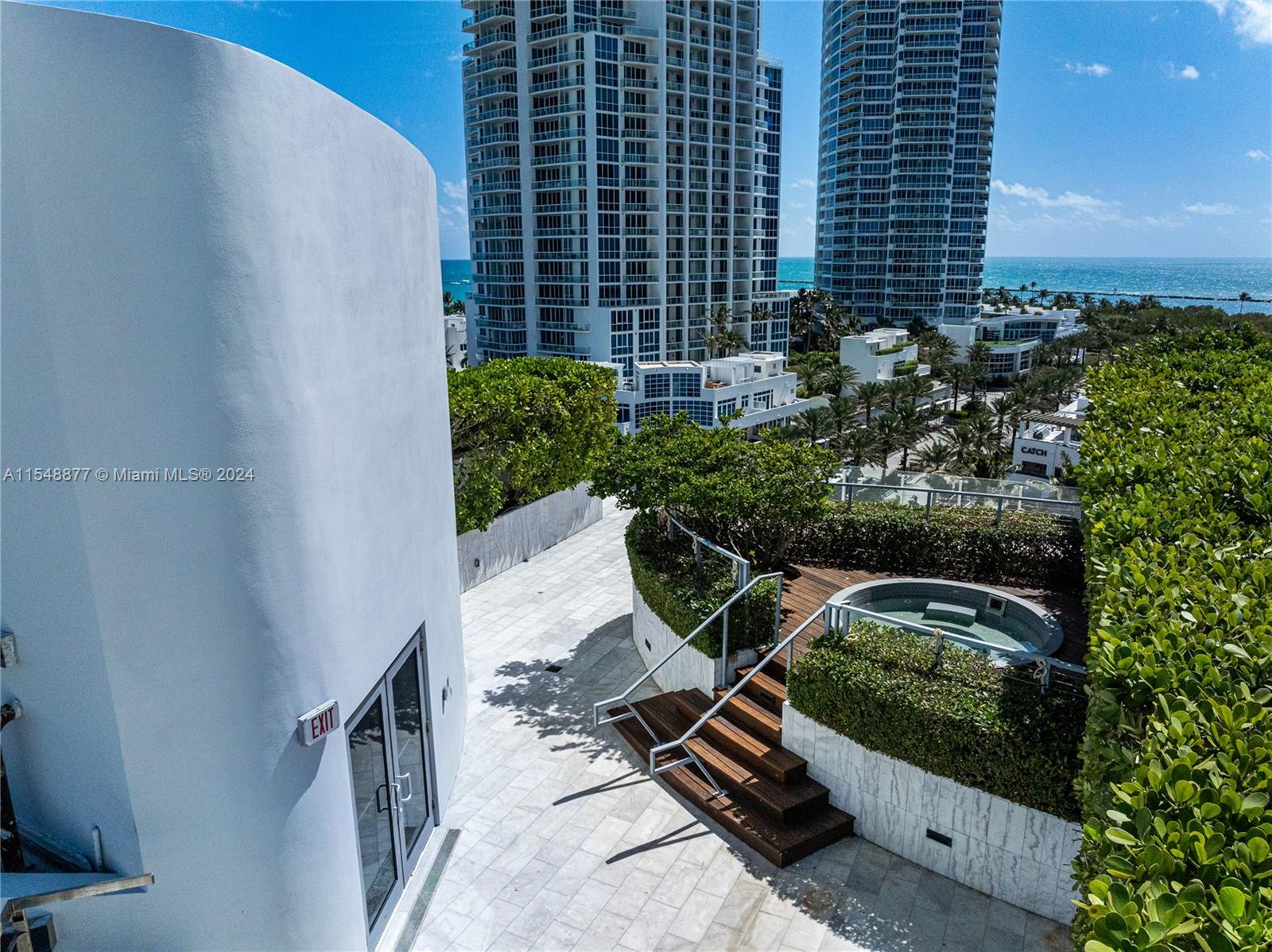 ONE OCEAN CONDO - Residential