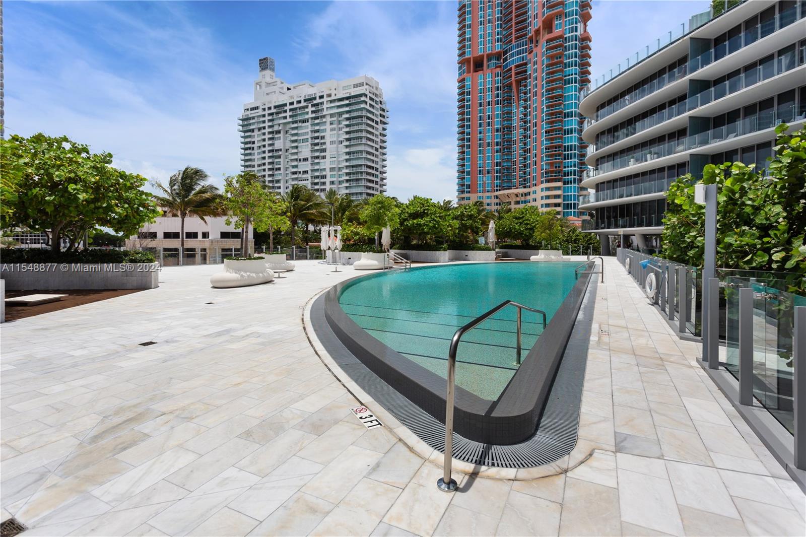 ONE OCEAN CONDO - Residential
