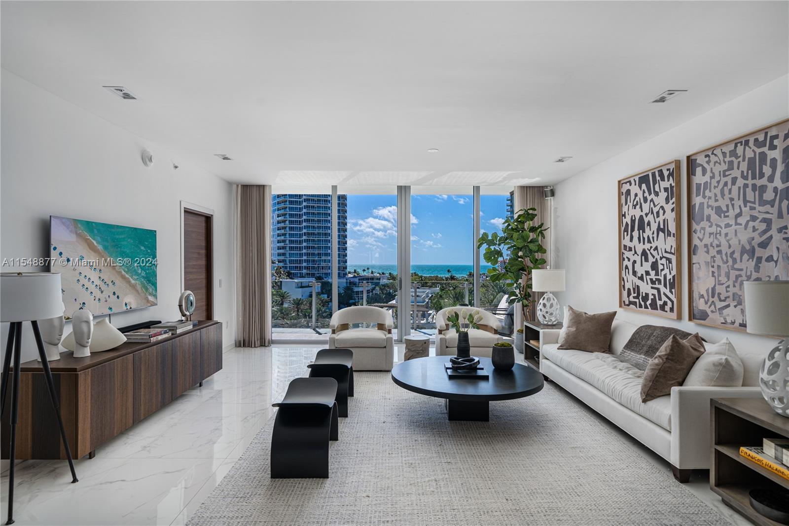ONE OCEAN CONDO - Residential