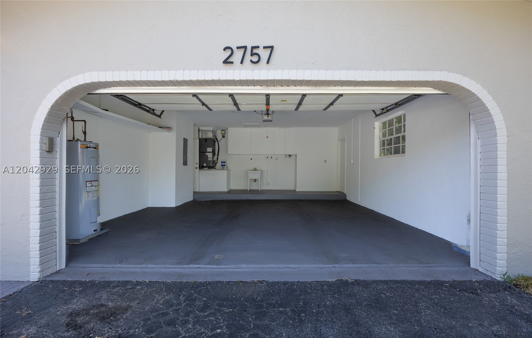 CORAL SPRINGS COUNTRY CLU - Residential