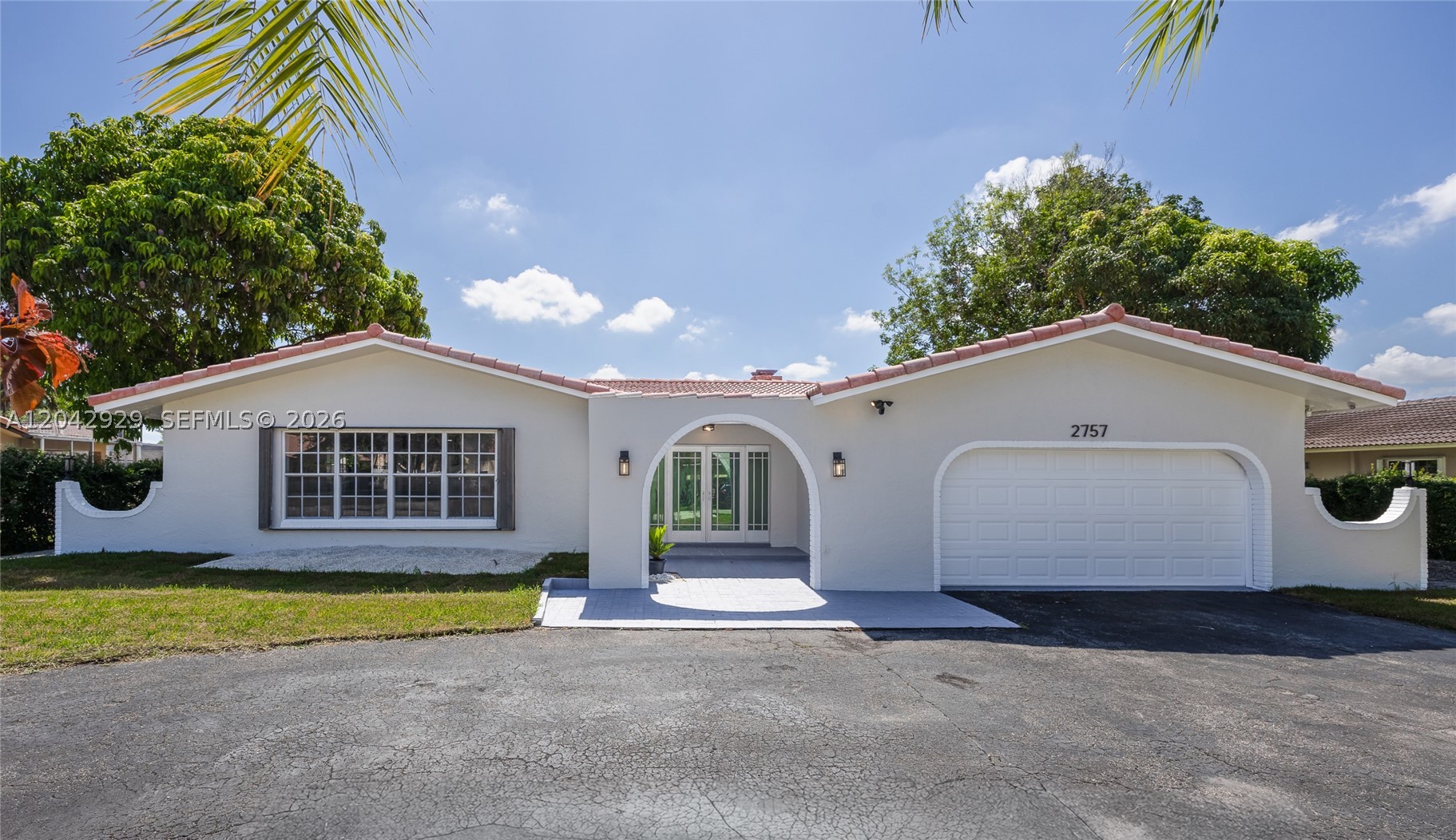 CORAL SPRINGS COUNTRY CLU - Residential