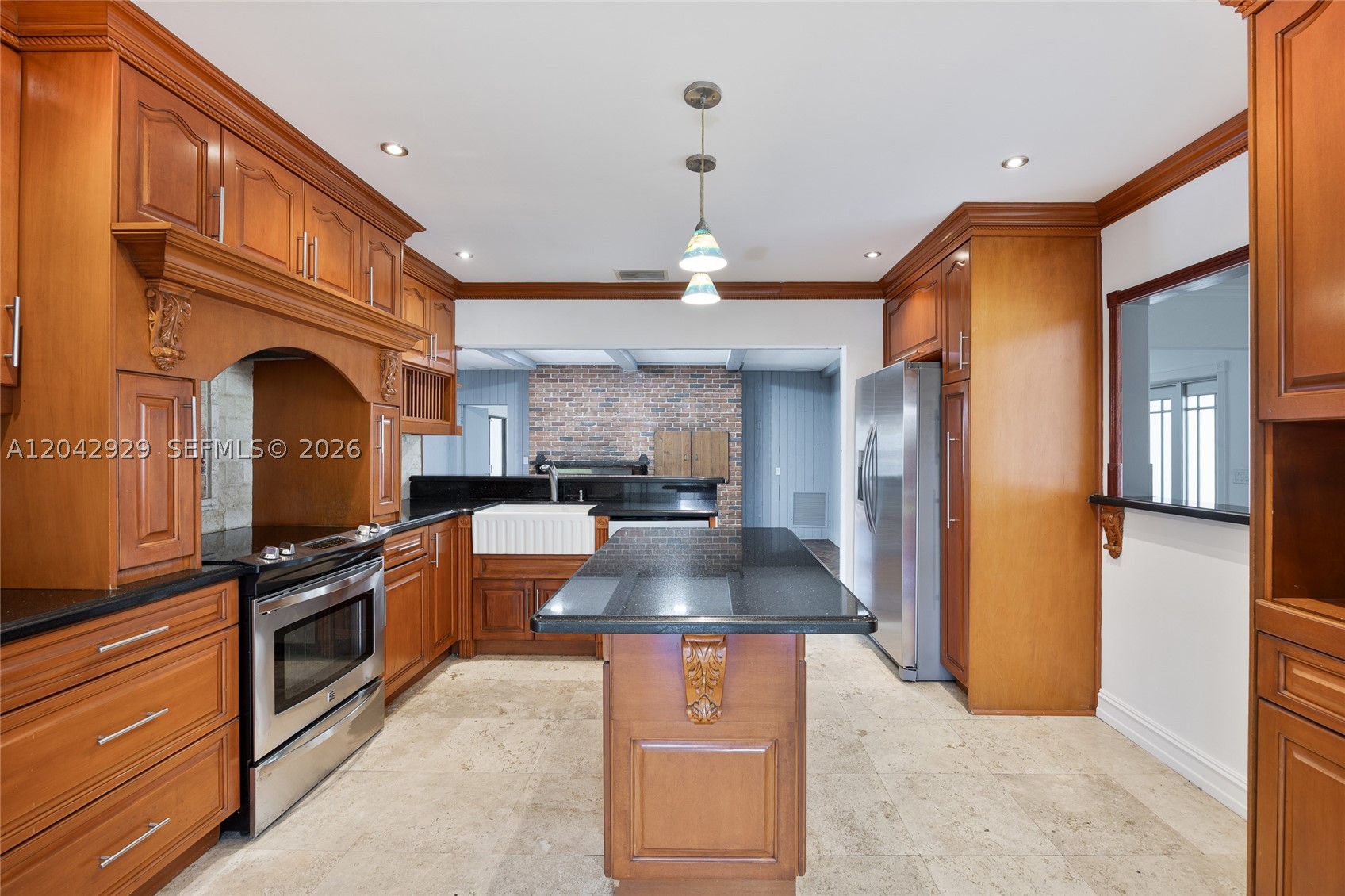 CORAL SPRINGS COUNTRY CLU - Residential