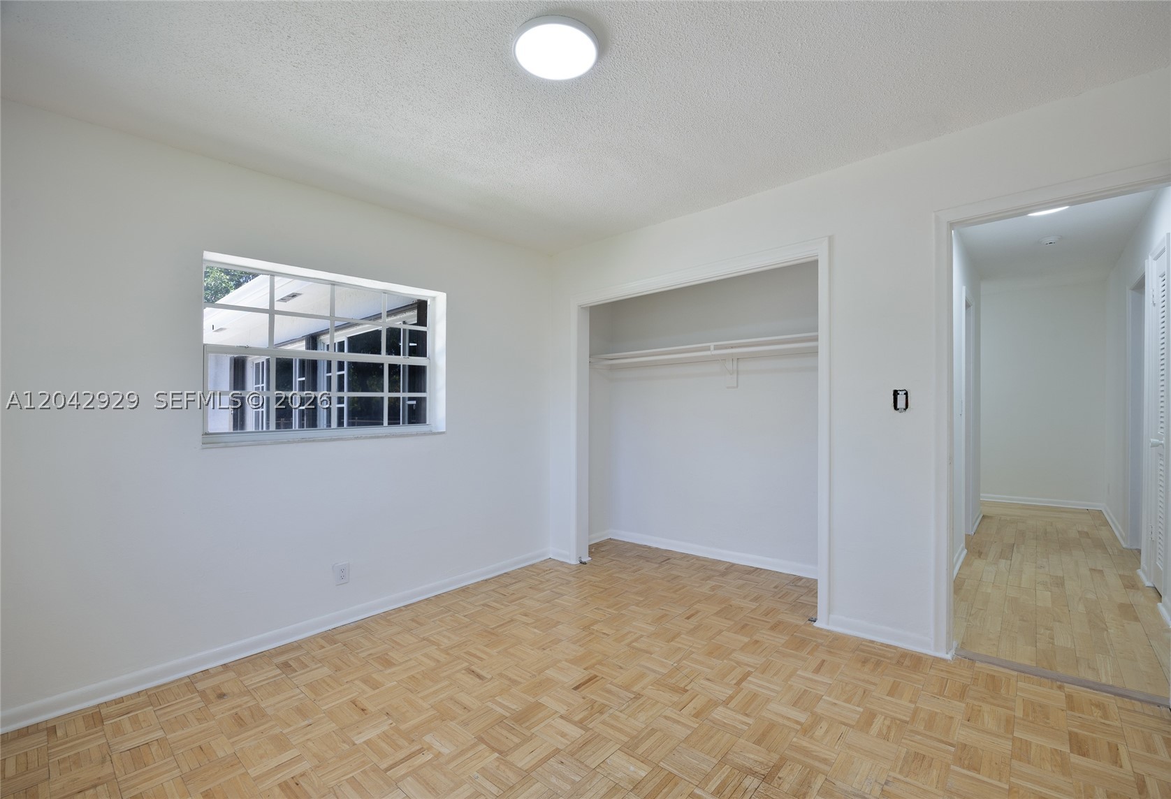 CORAL SPRINGS COUNTRY CLU - Residential