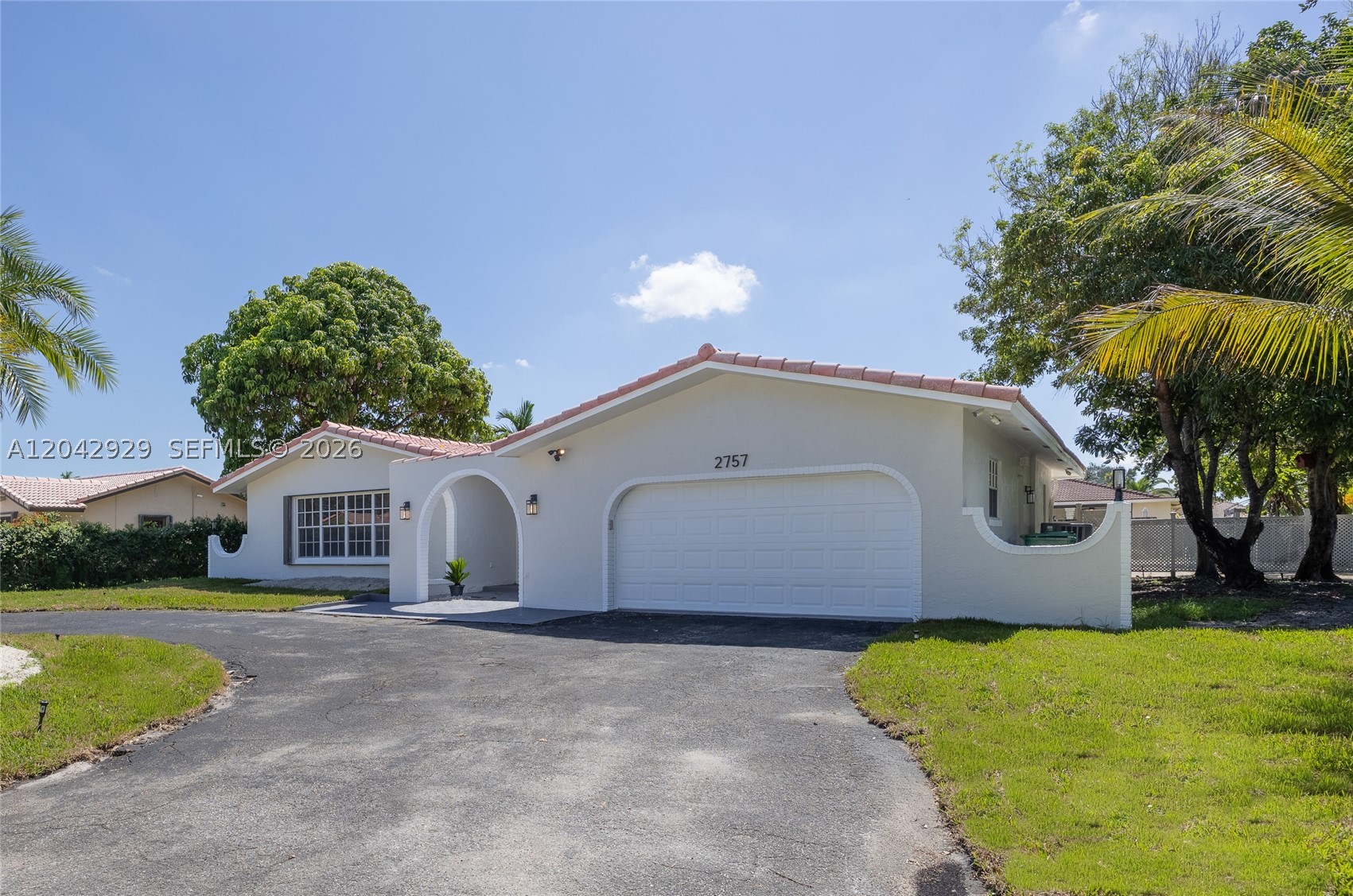 CORAL SPRINGS COUNTRY CLU - Residential