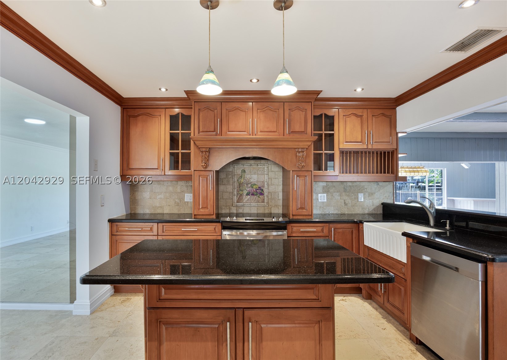 CORAL SPRINGS COUNTRY CLU - Residential