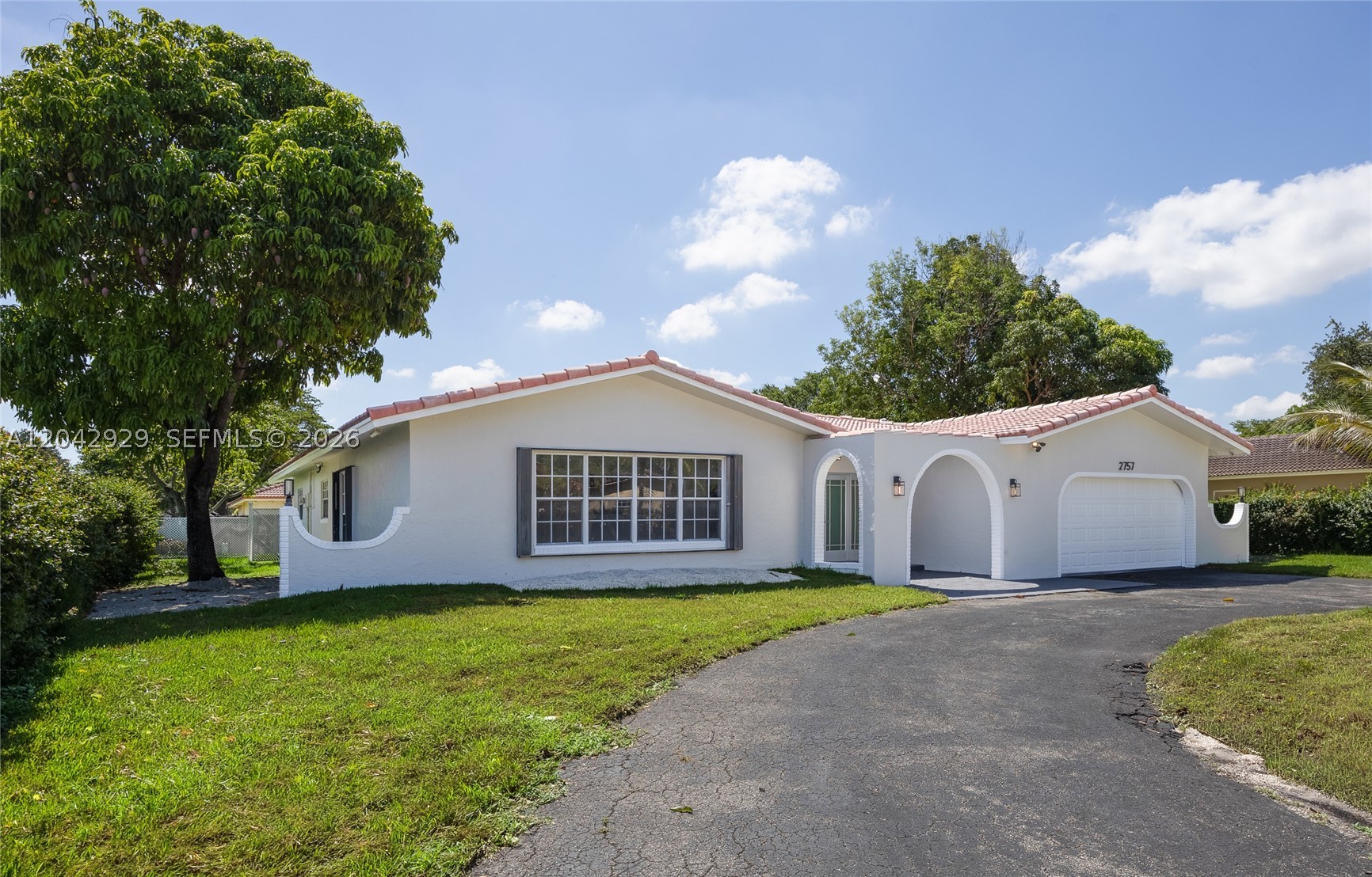 CORAL SPRINGS COUNTRY CLU - Residential