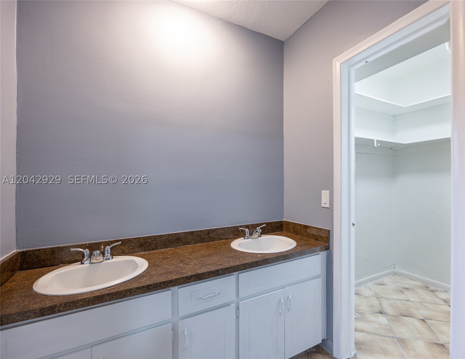 CORAL SPRINGS COUNTRY CLU - Residential