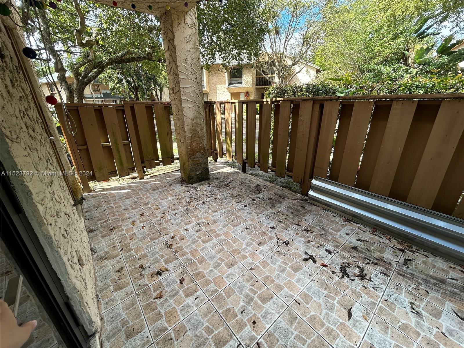 WIMBLEDON AT JACARANDA CO - Residential Lease