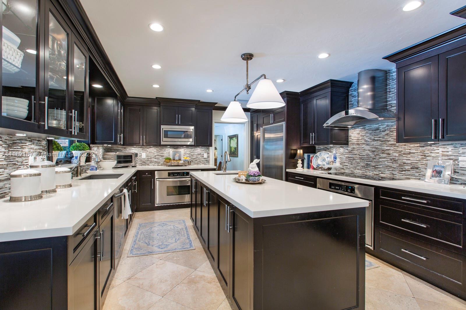 RIDGELINE ESTATES - Residential