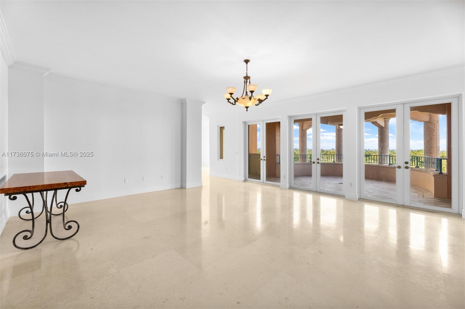 SEGOVIA TOWER CONDO - Residential