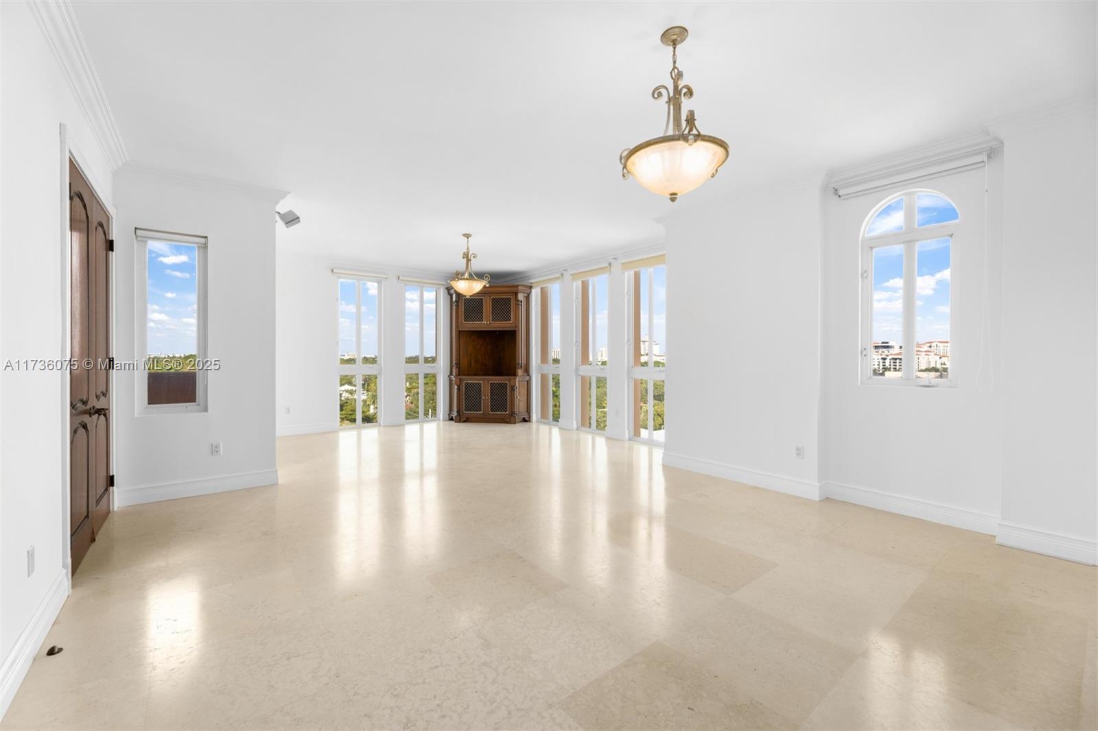 SEGOVIA TOWER CONDO - Residential