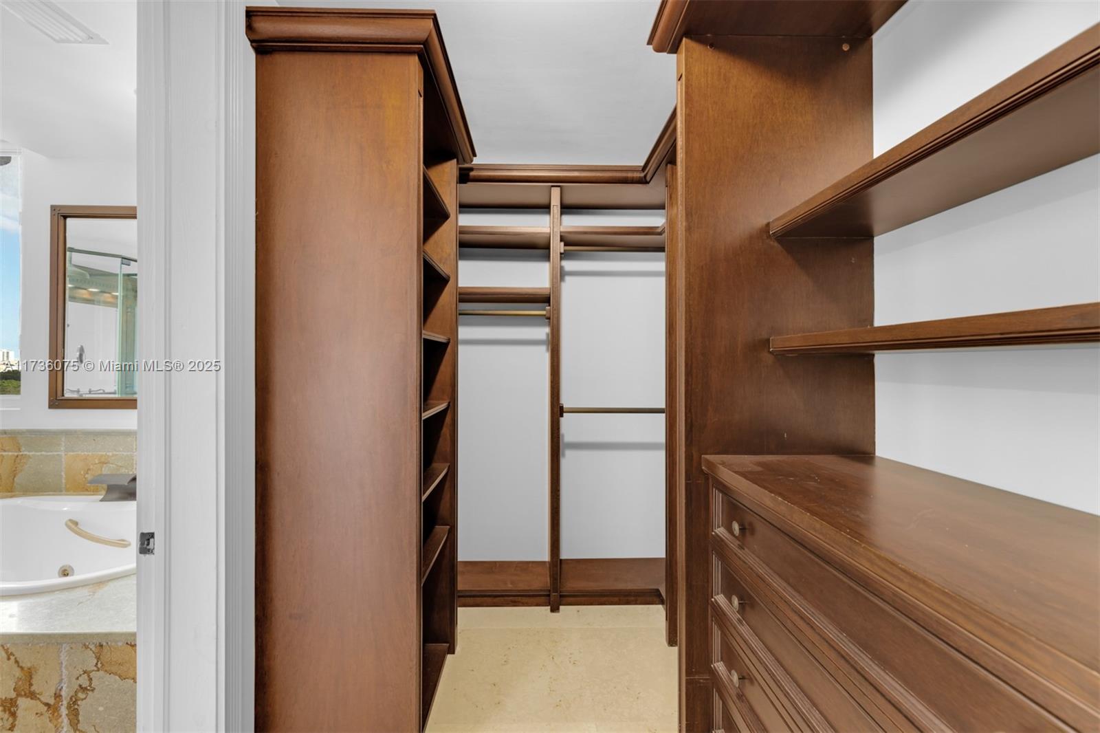 SEGOVIA TOWER CONDO - Residential