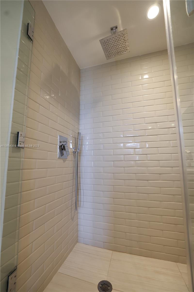4010 SOUTH OCEAN CONDO - Residential