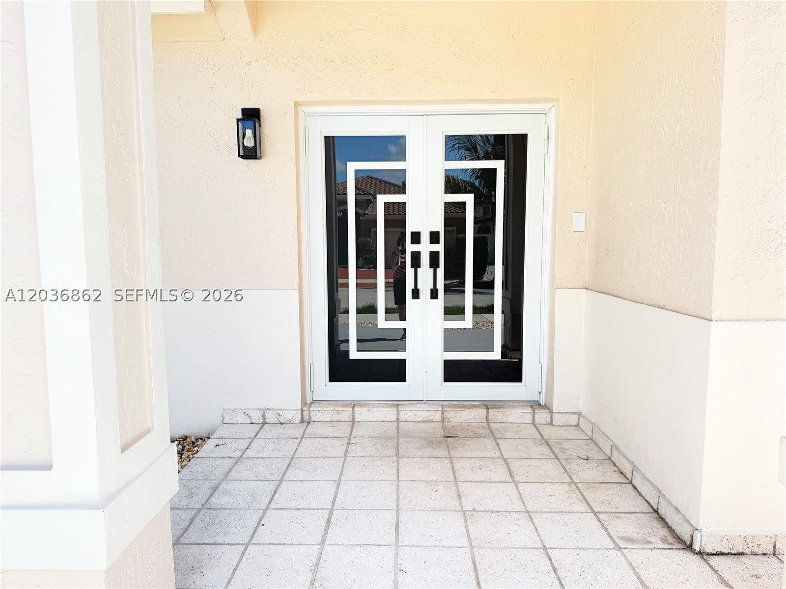 SPANISH LAKES 2ND ADDN - Residential Lease