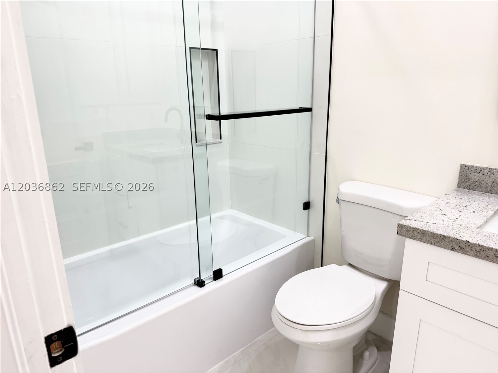 SPANISH LAKES 2ND ADDN - Residential Lease