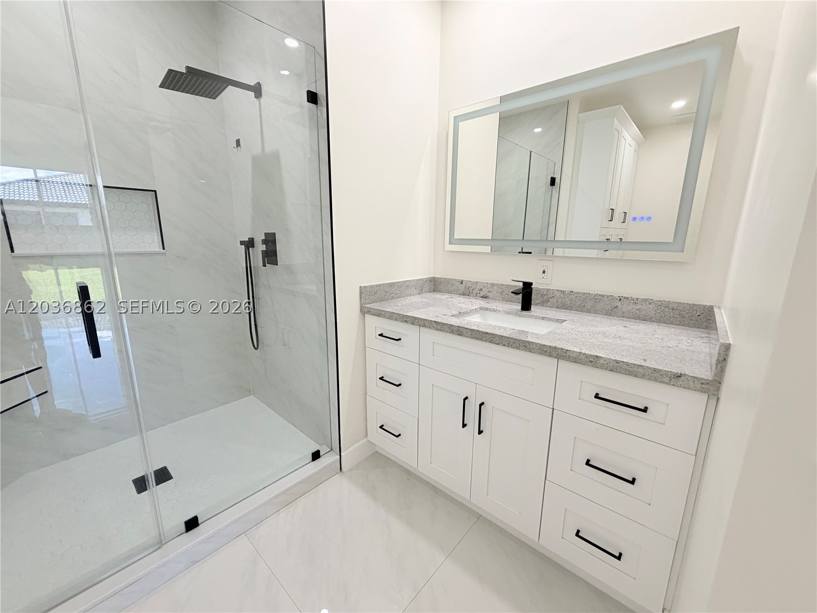 SPANISH LAKES 2ND ADDN - Residential Lease