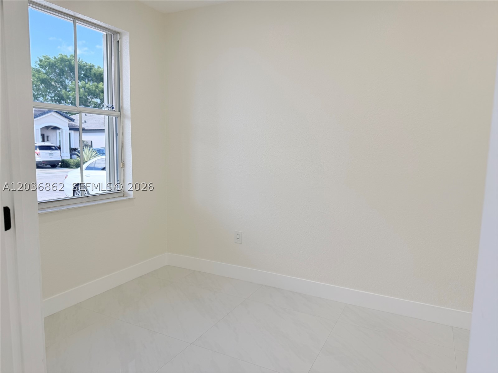 SPANISH LAKES 2ND ADDN - Residential Lease